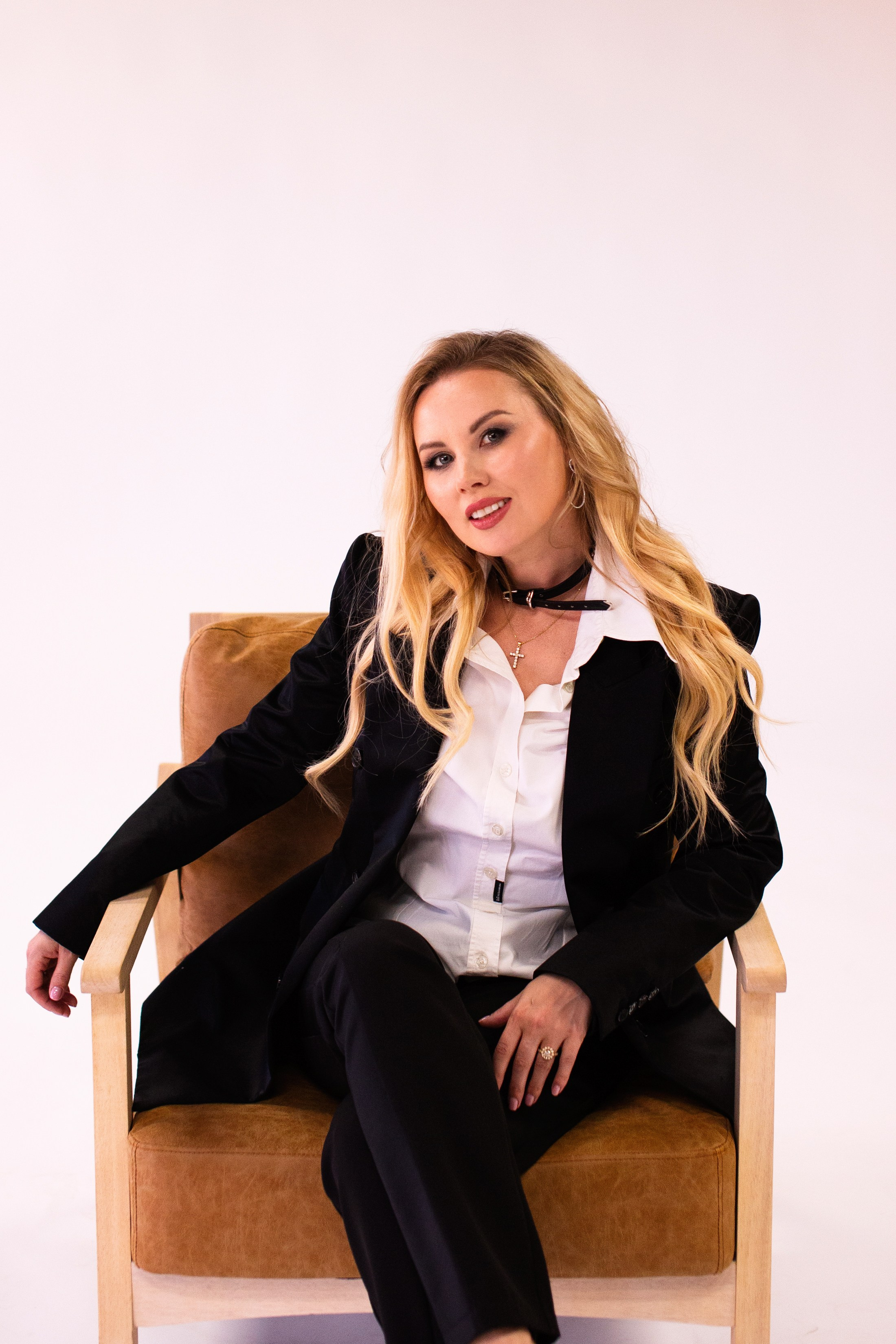 Marina. Wedding & elopement photographer Viktoriya Kravtsov. Las Vegas