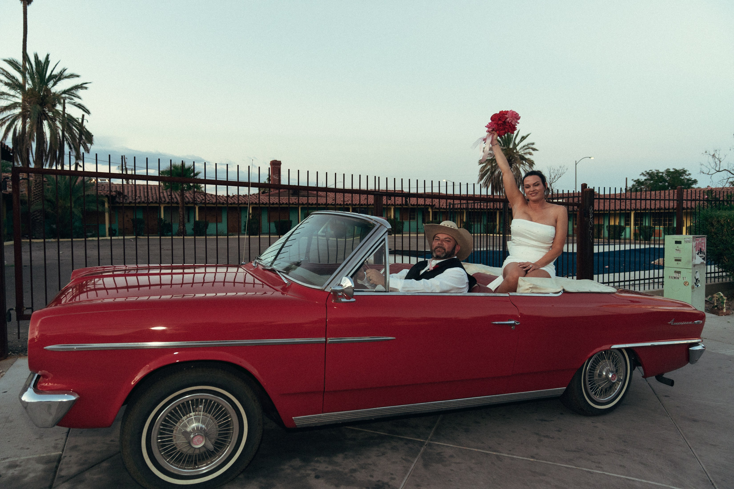 Jaye&Richie. Wedding & elopement photographer Viktoriya Kravtsov. Las Vegas