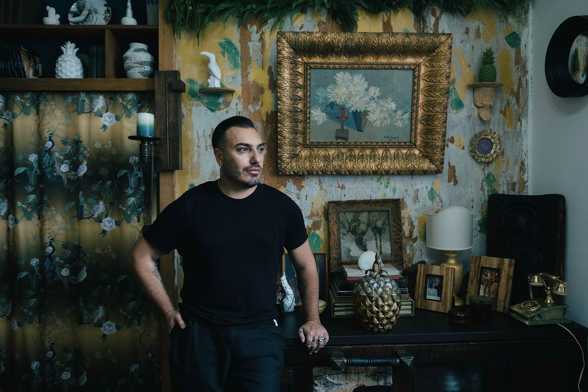 Portrait and commercial photographer in Yerevan Samvel Aghajanyan