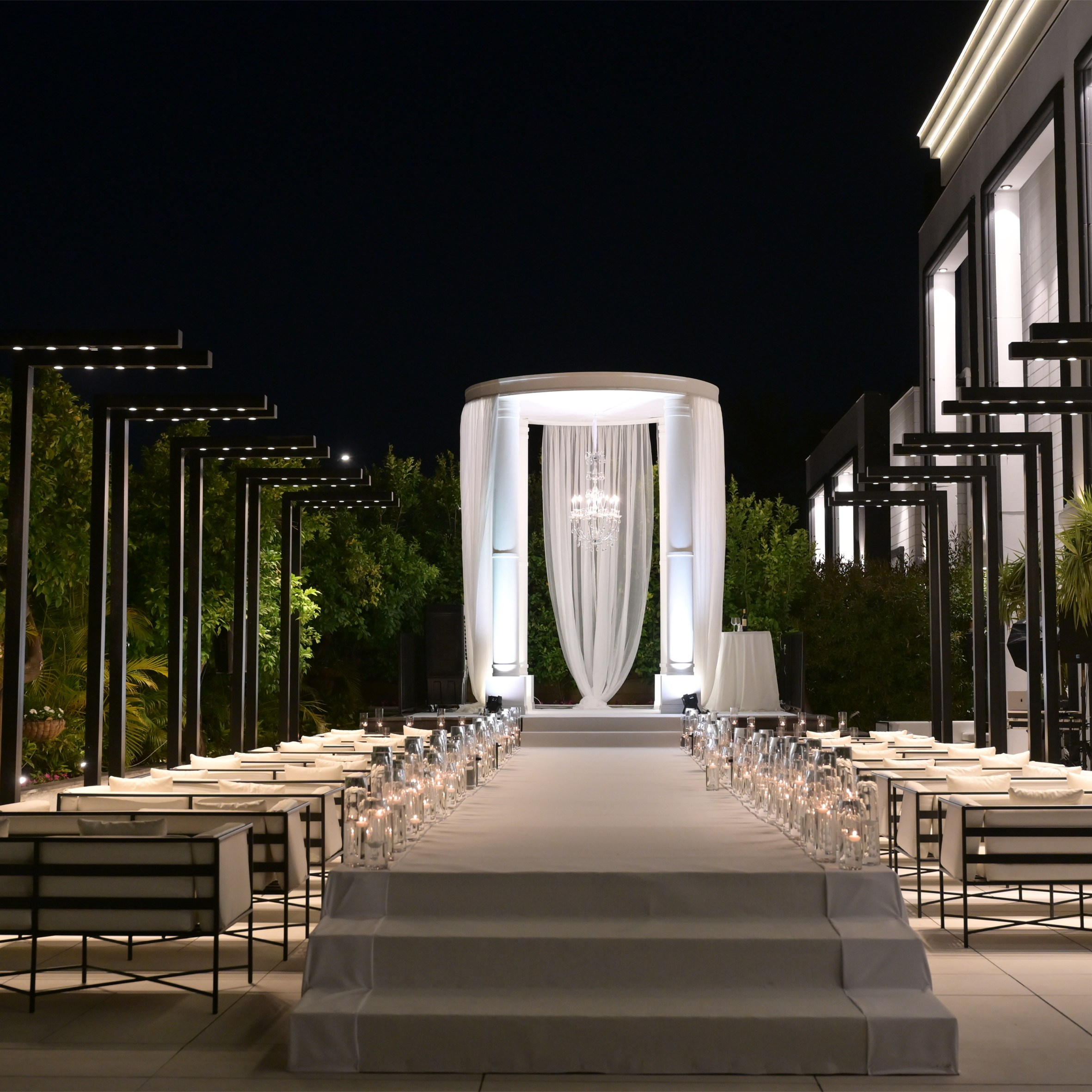 VIA. Wedding and events photographers Studio Shalom