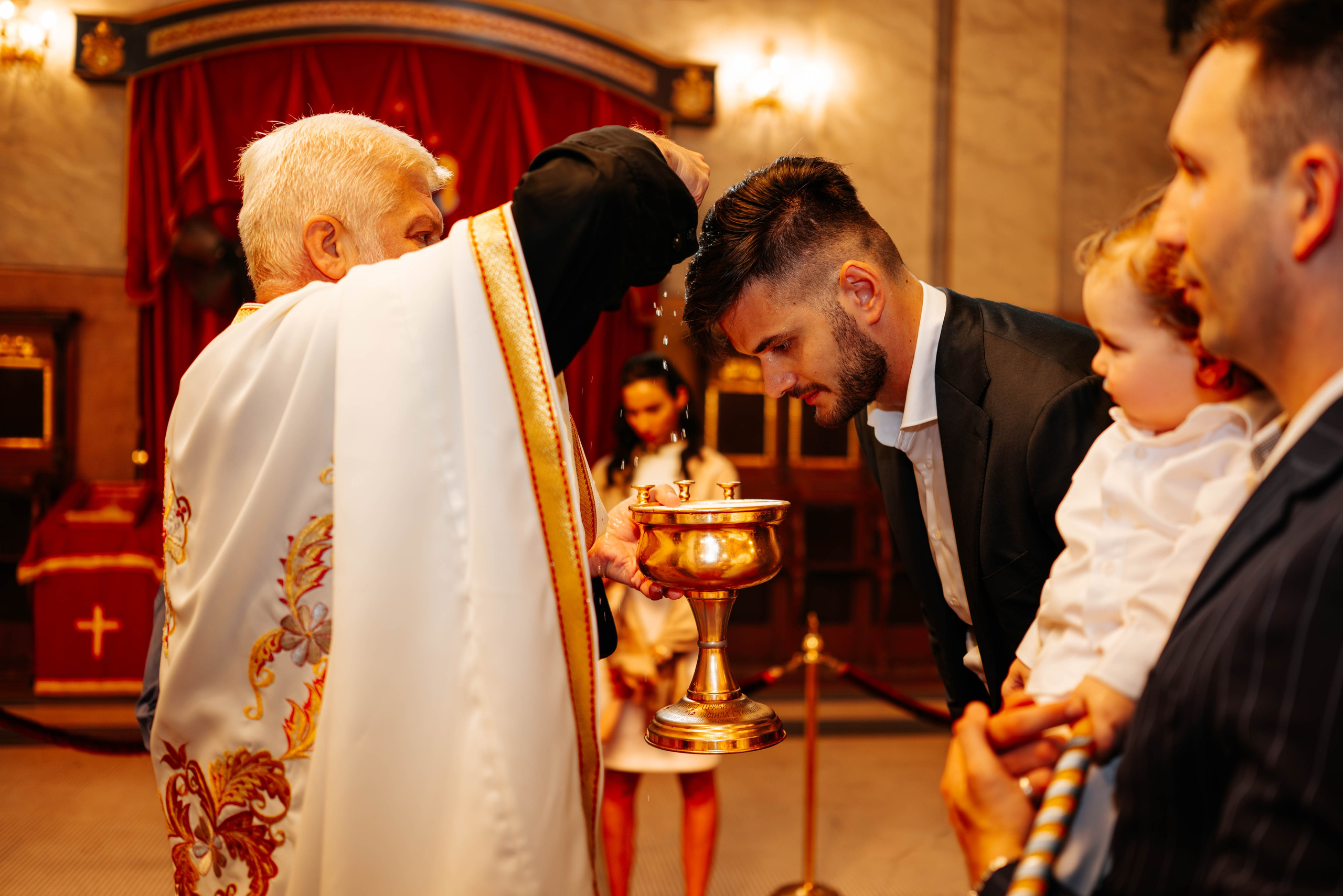 Saint & Igor - krštenje. Dečiji i porodični fotograf