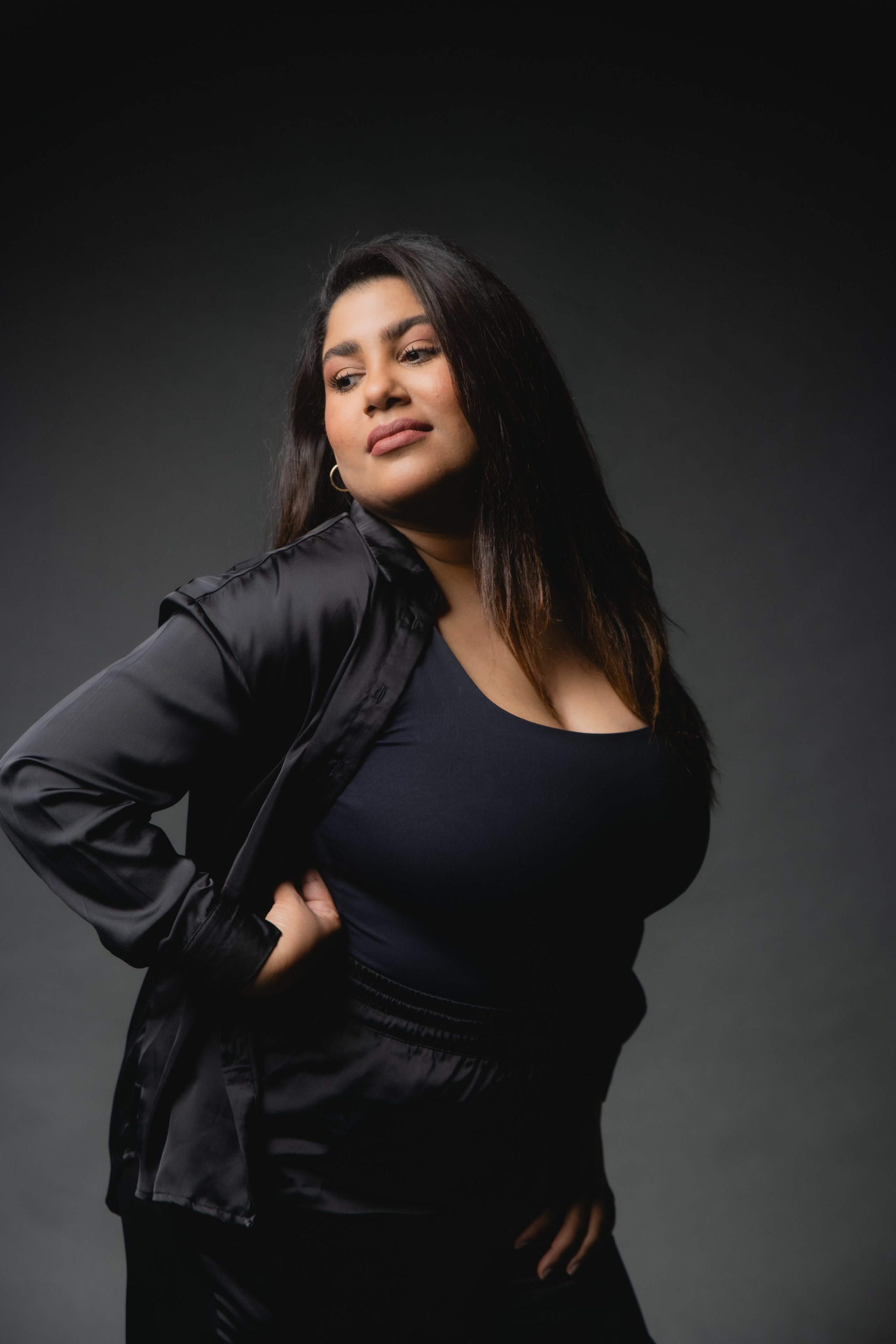 NOGLYSH. Anastasiia Antoniuk portrait, family and couple photographer, Portugal