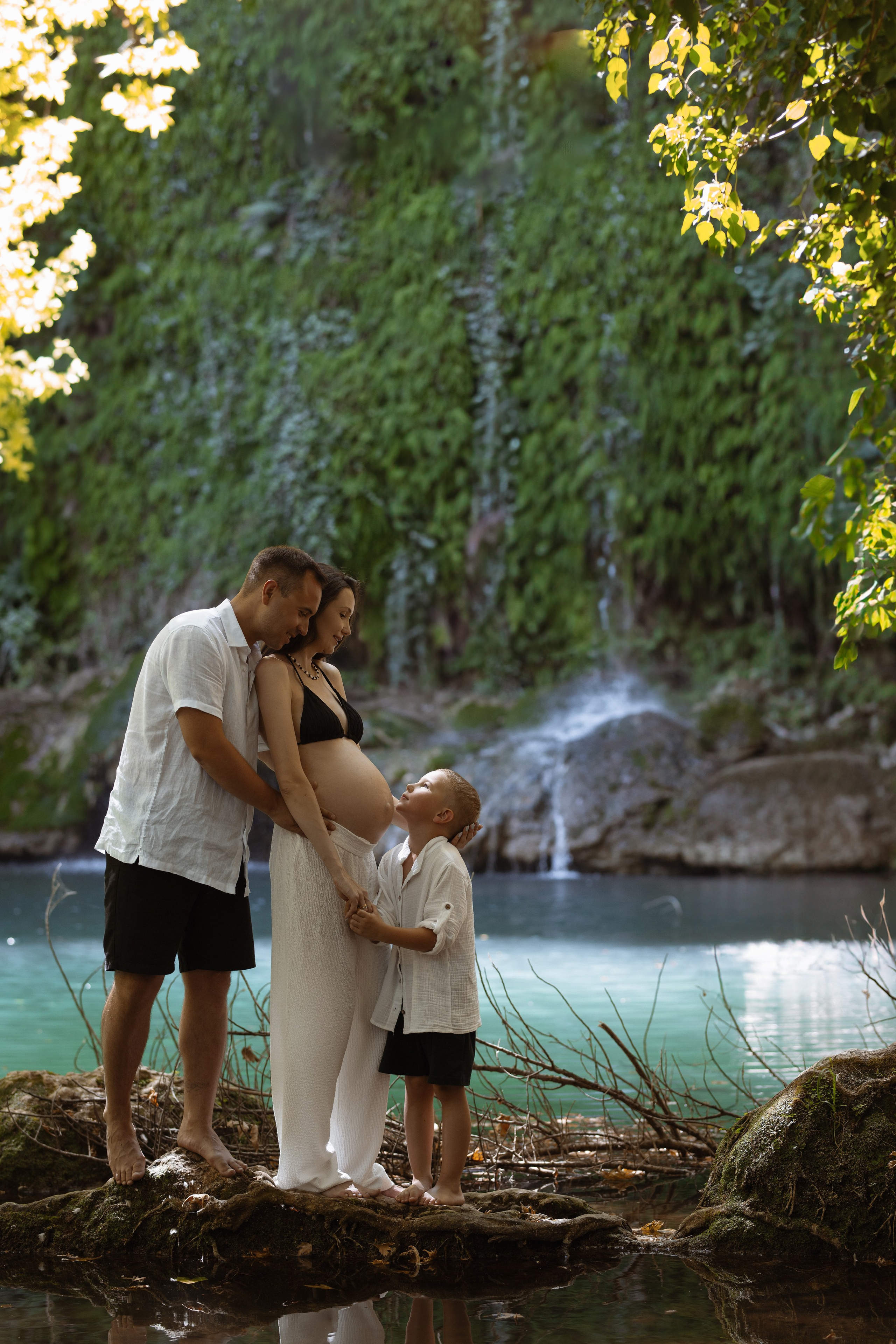 Фотосессия беременности в Анталии. пляжная фотосессия беременной. Беременная фотосессия с мужем в Турции. фото беременных. 