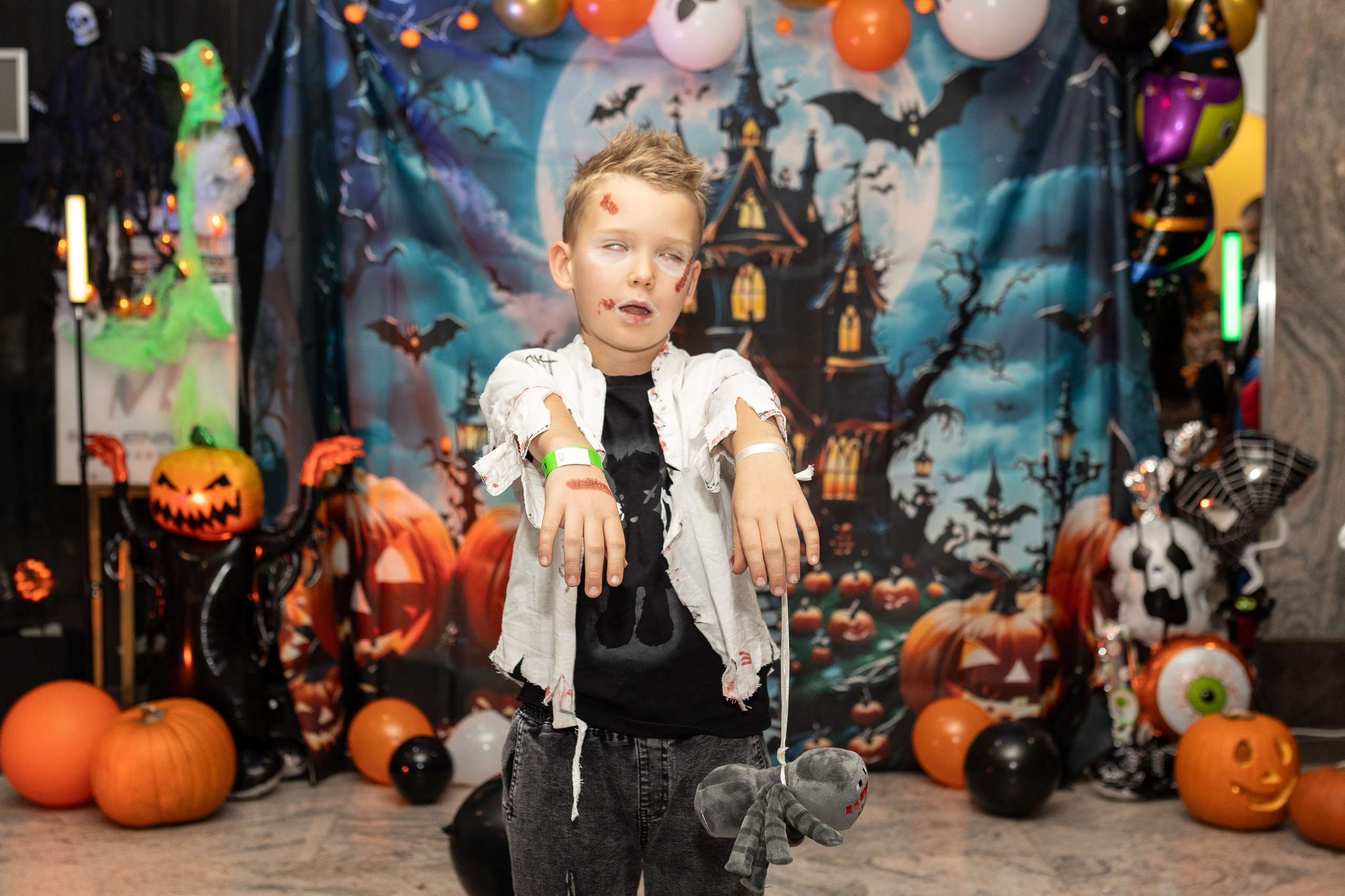 Leo dance studio Helloween 2025. Семейный и детский фотограф в Варшаве Мила Бобровская