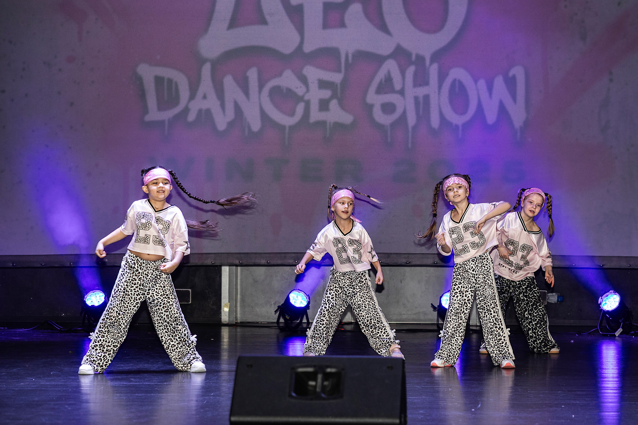 LEO DANCE SHOW WINTER 2025. Семейный и детский фотограф в Варшаве Мила Бобровская