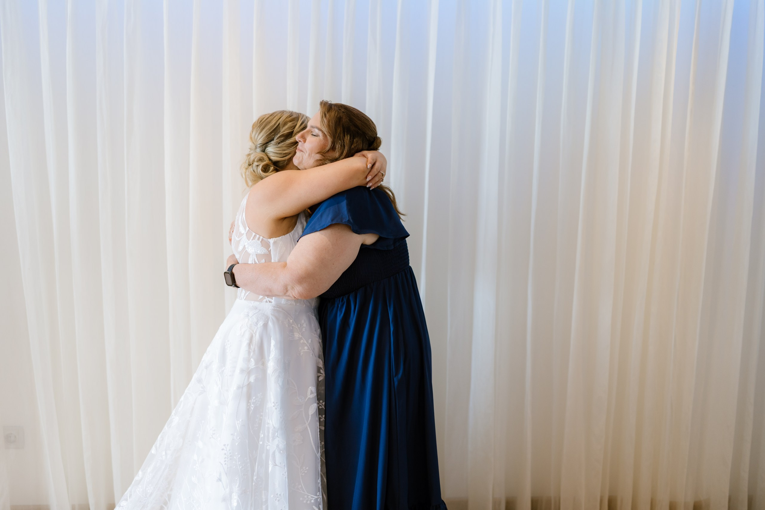 Ethan & Alyshia. Female Photographer in Bali