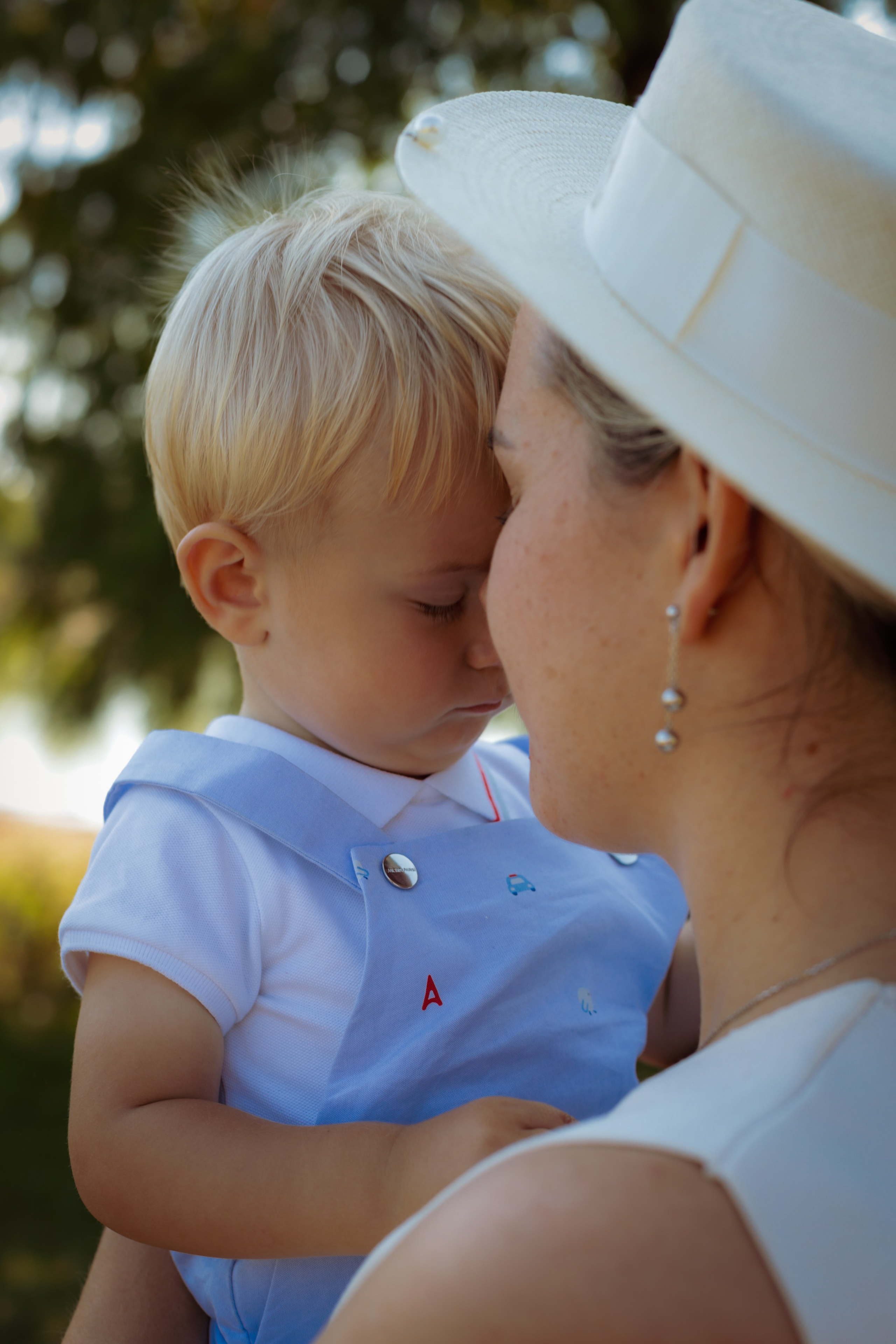 Yan. VALERIIA VIUNOVA individual shooting\love story\event\brand