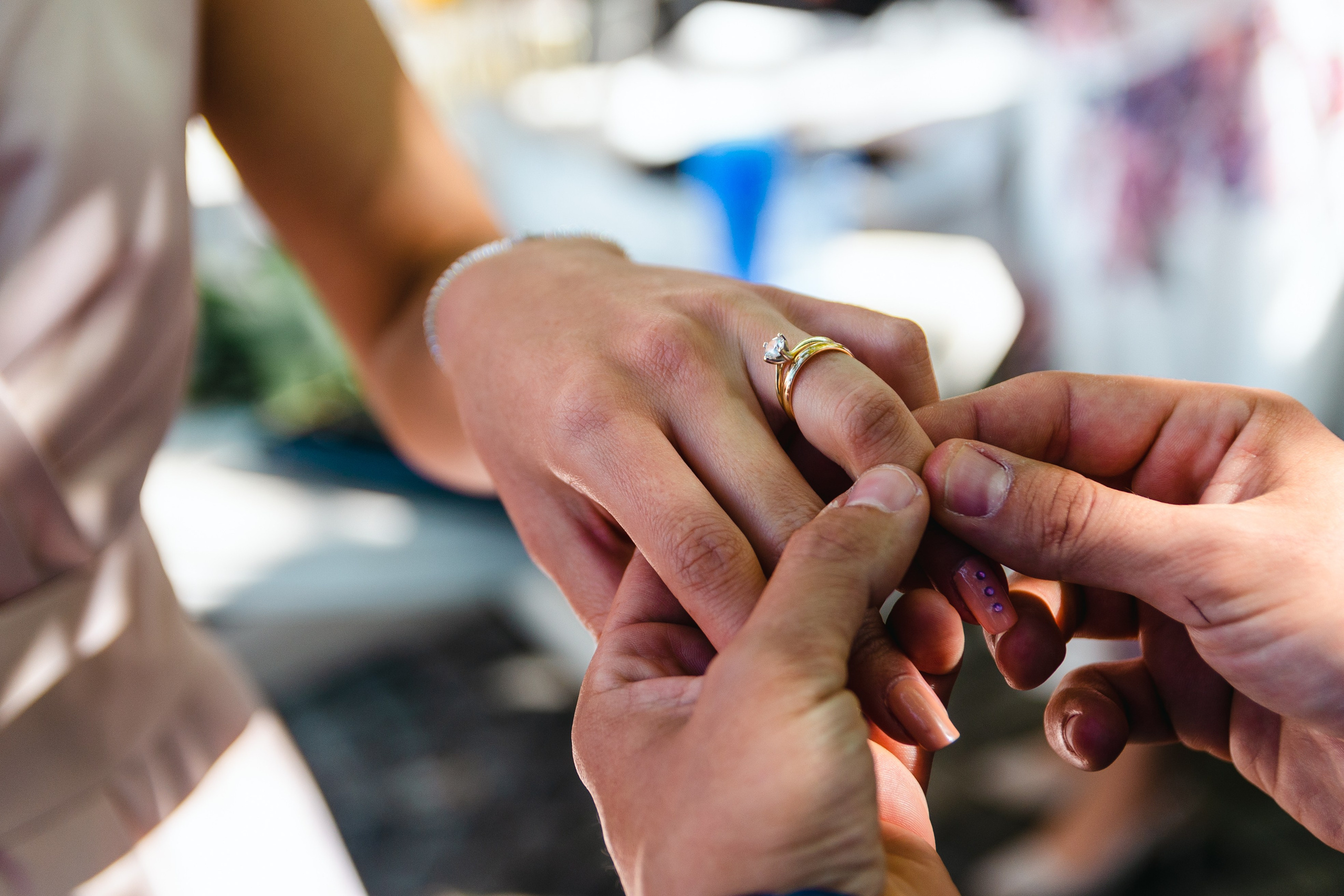 Cununie civila, fotograf cununie civila bucuresti, fotograf stare civila, cununie in parc, fotografii de la cununie, fotograf cununie Stare civila sector 3 Mircea Voda nr.5, fotografii nunta de la starea civila, pozing mireasa, obiceiuri, fotografie profesionala nunta