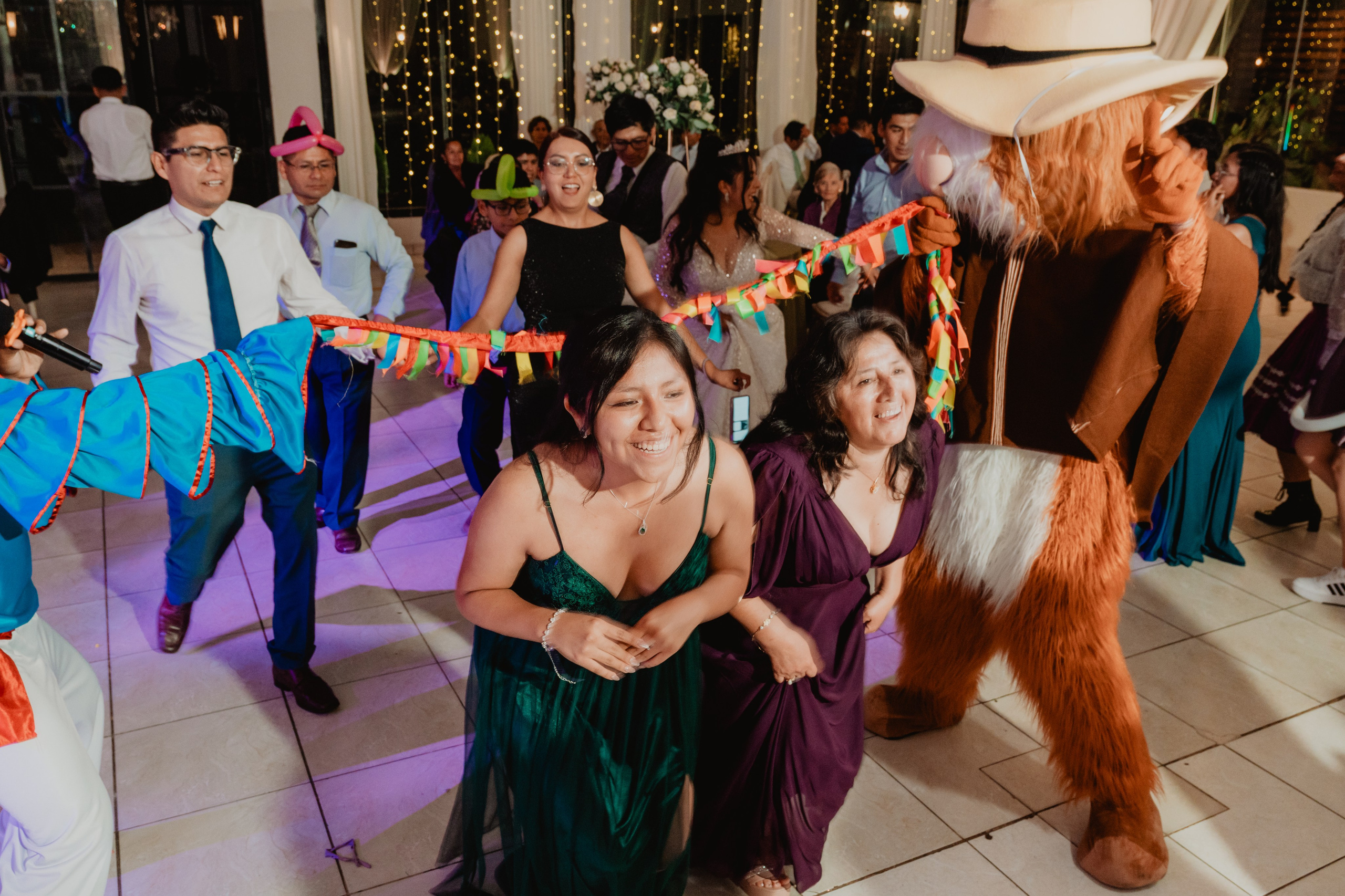 FERNANDO + MARIBEL | BODA RELIGIOSA. Studio KVTA | Fotografía y Video de Bodas en Arequipa