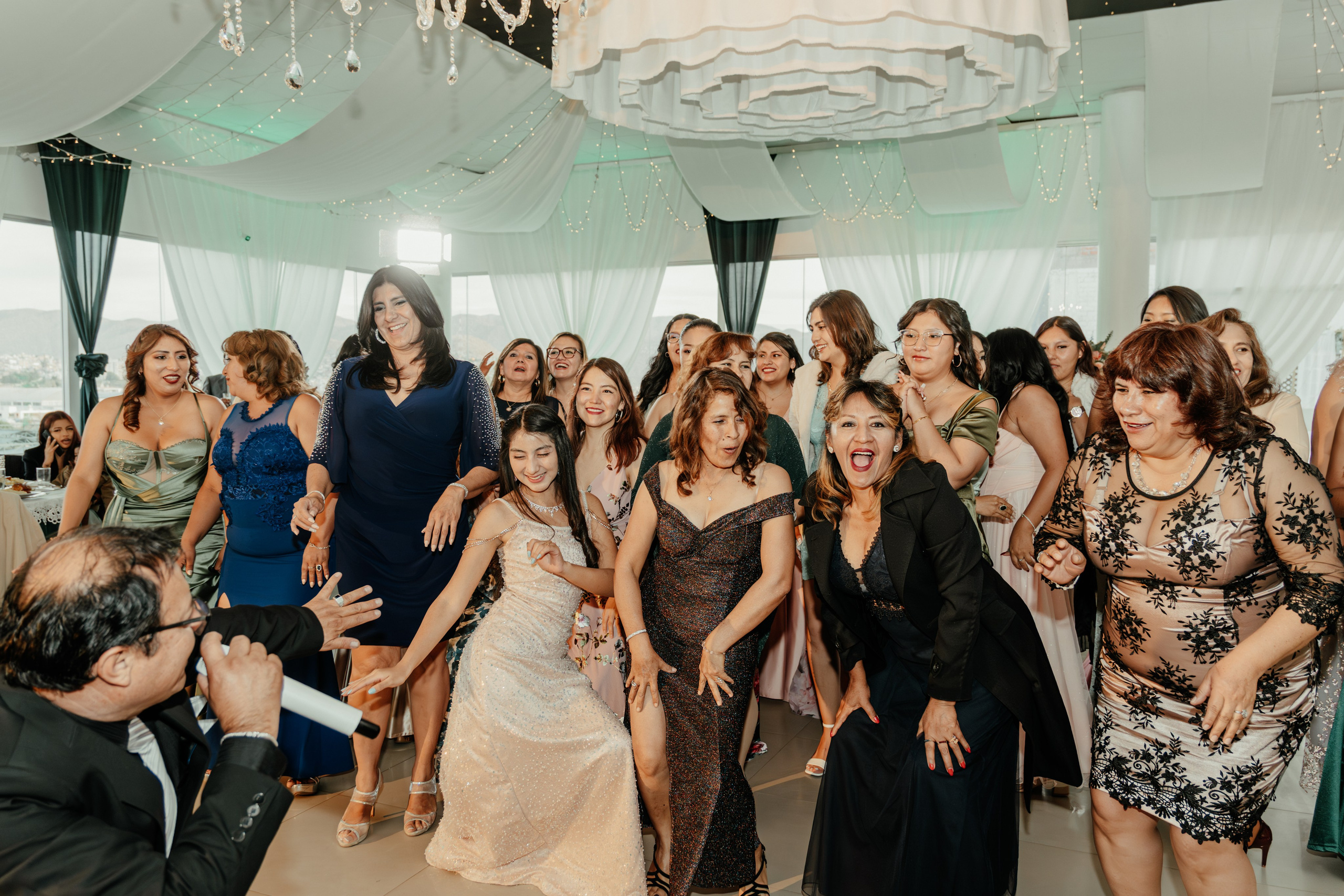 ANGIE + MANUEL BODA RELIGIOSA. Studio KVTA | Fotografía y Video de Bodas en Arequipa