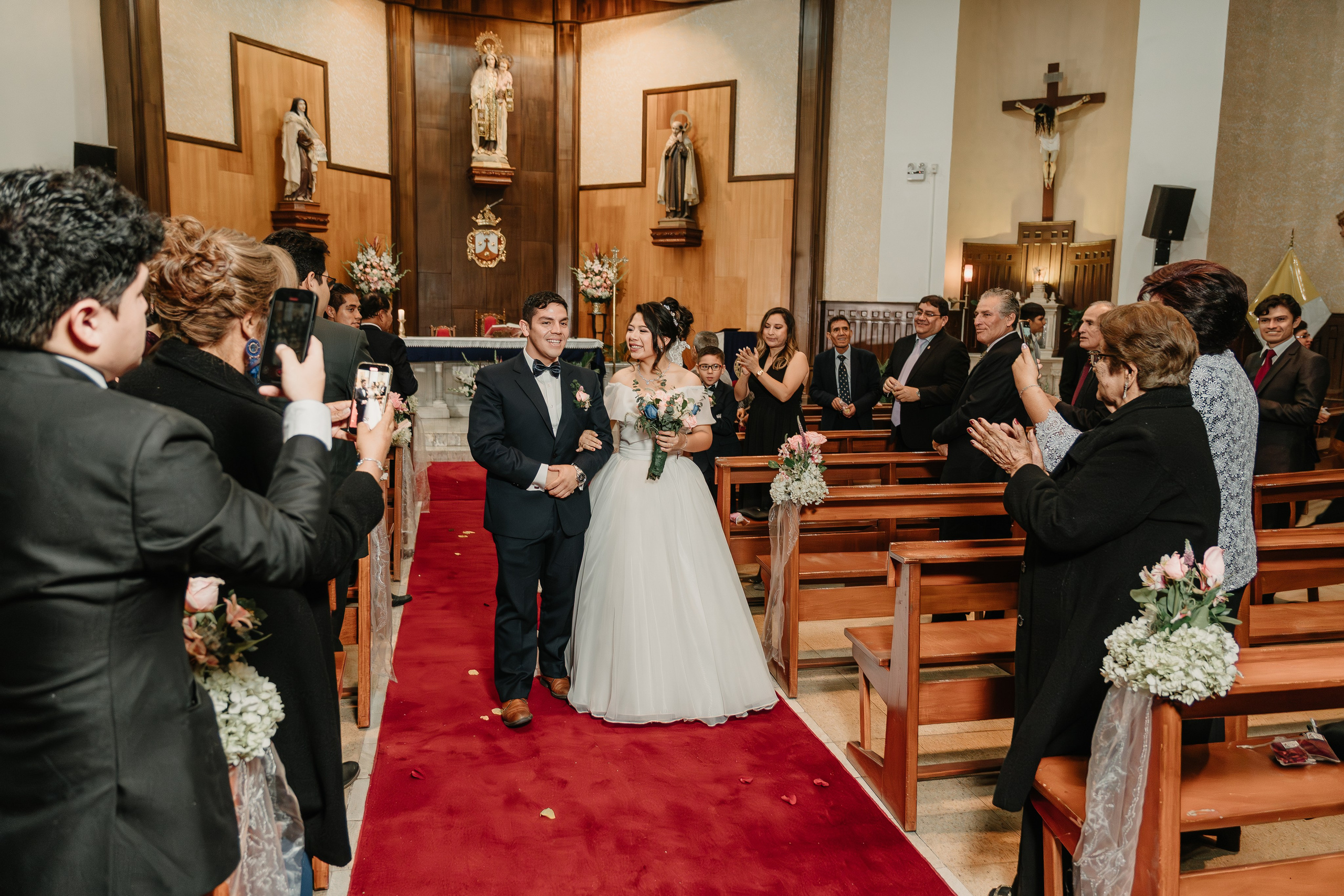ALEJANDRA + RODRIGO BODA RELIGIOSA. Studio KVTA | Fotografía y Video de Bodas en Arequipa