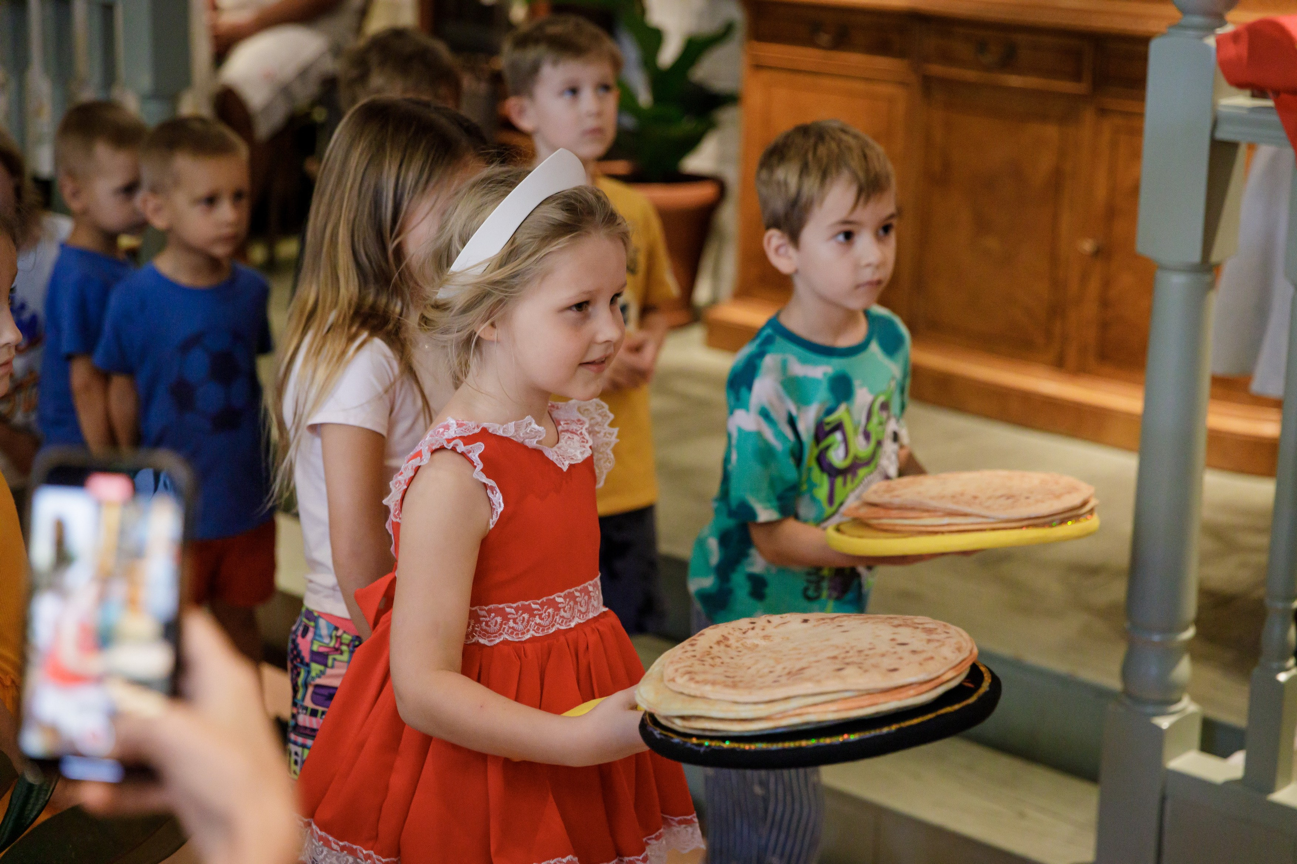 Maslenitsa at Babushka Restaurant, Dubai 2024. Photographer Anna Curly | Weddings and Events in Dubai