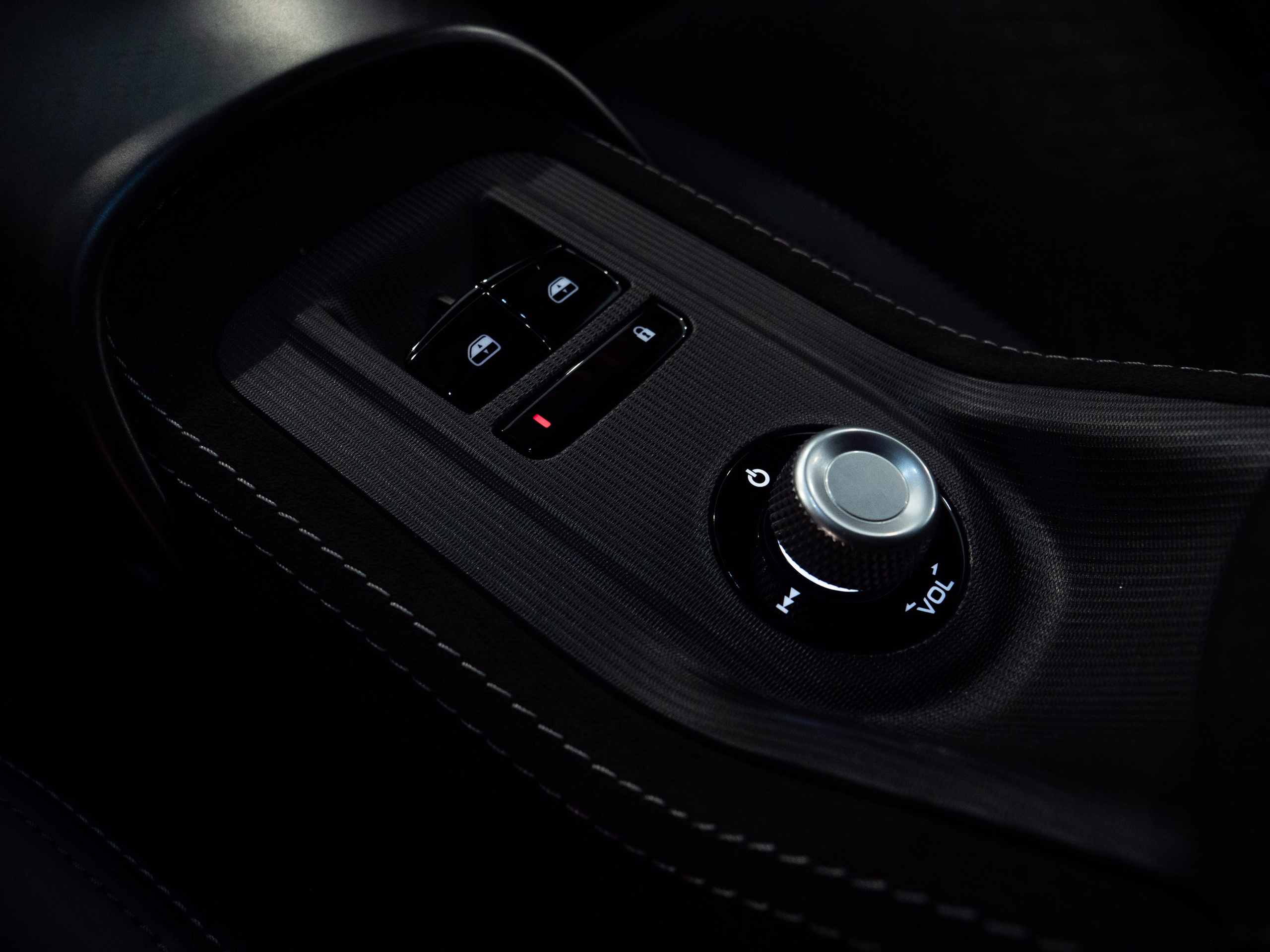 Maserati MC20. Dimitri Ilkov Photography — Capturing Life’s Moments in Edmonton, Cana