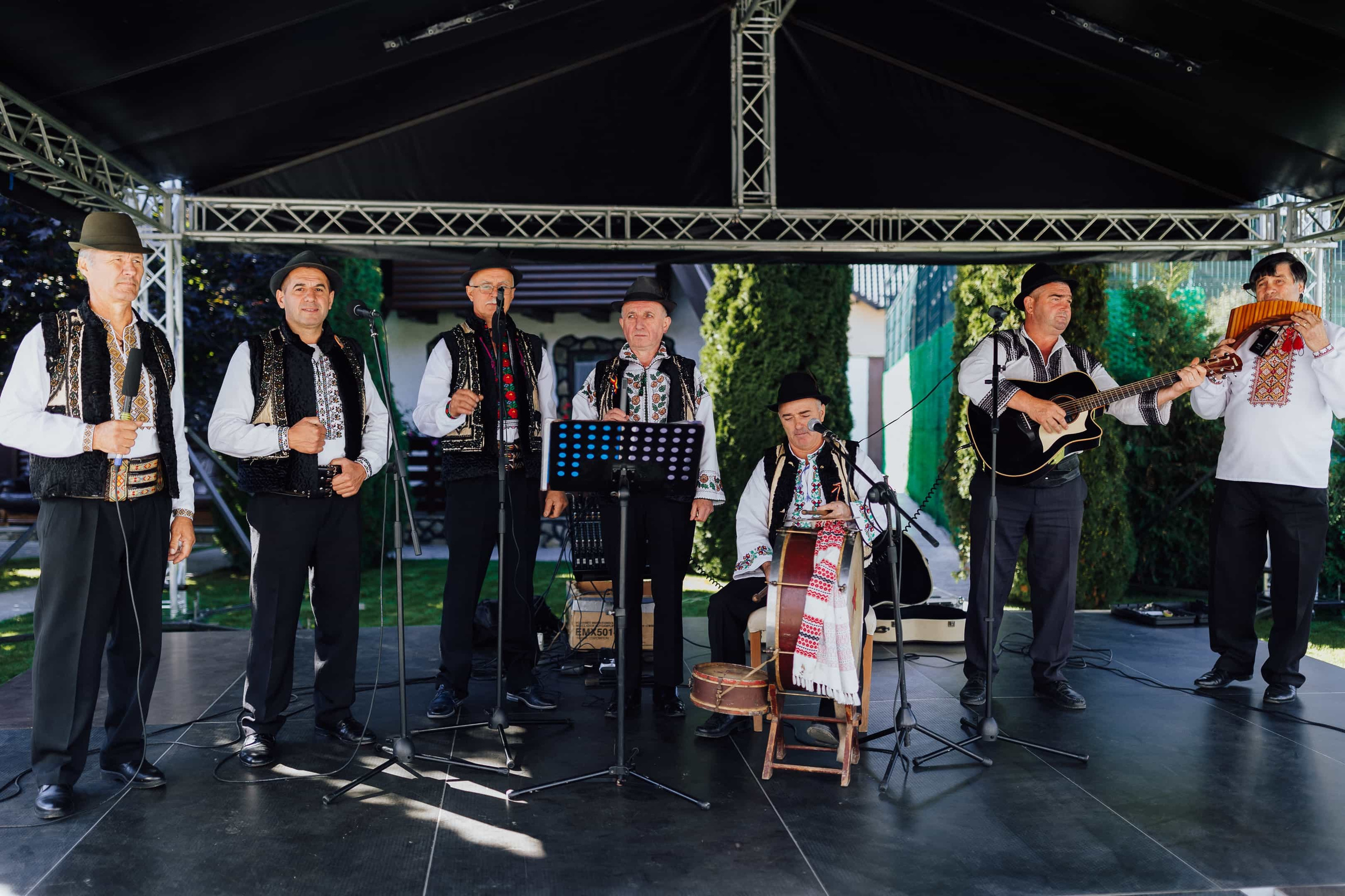 Stefanel & Elena. MovieFrames.ro