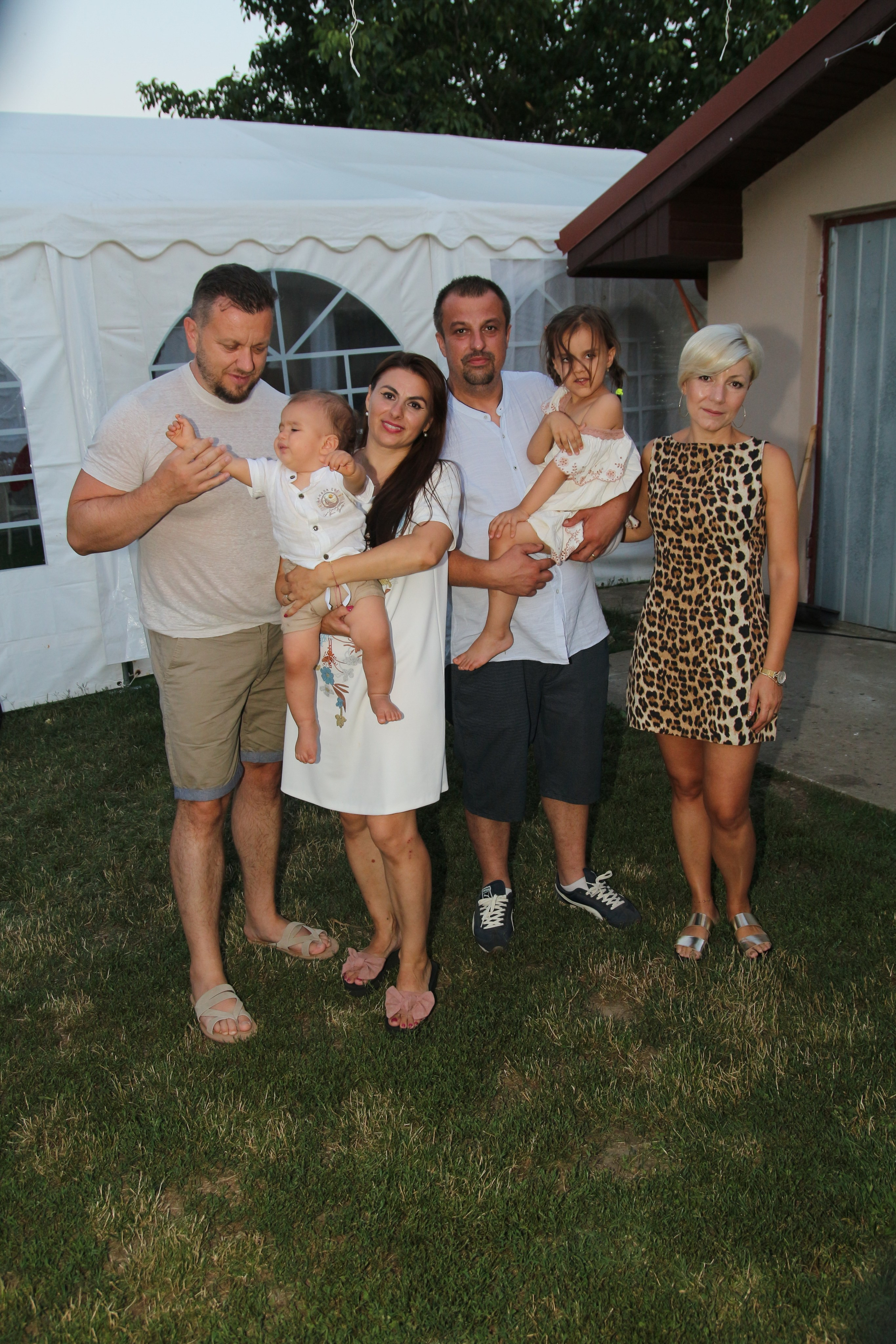 BYZO MEDIA. PETRU BYZO - family and children photographer in ROMANIA