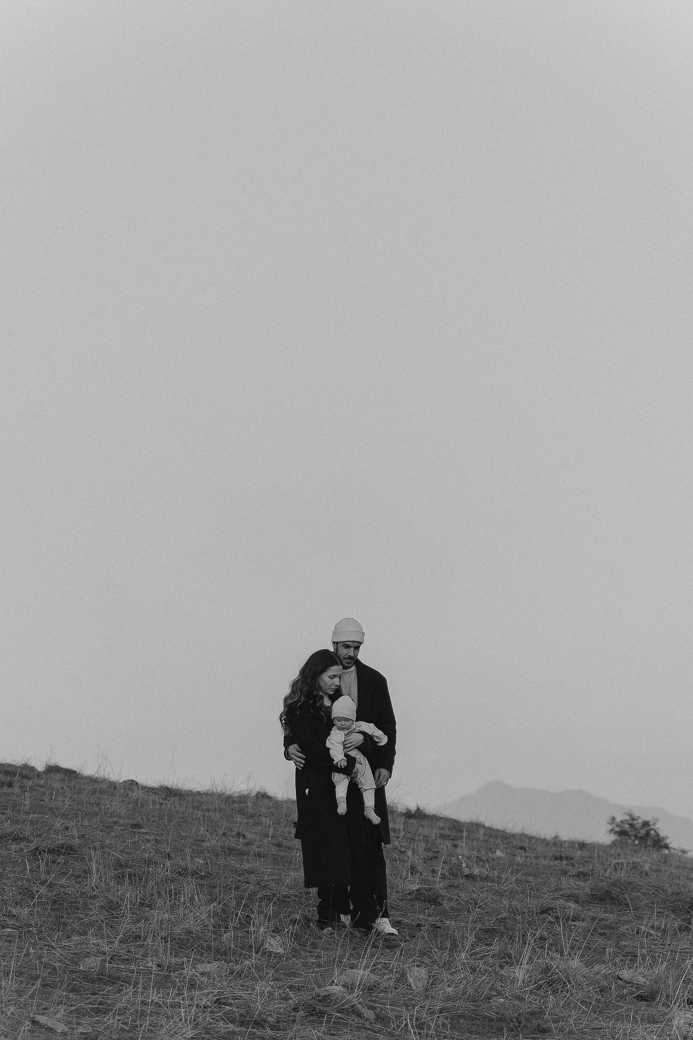 Sesión familiar con caballos en la montaña — Naturaleza y ternura. Photographer in Santiago, Chile Anna Almazova