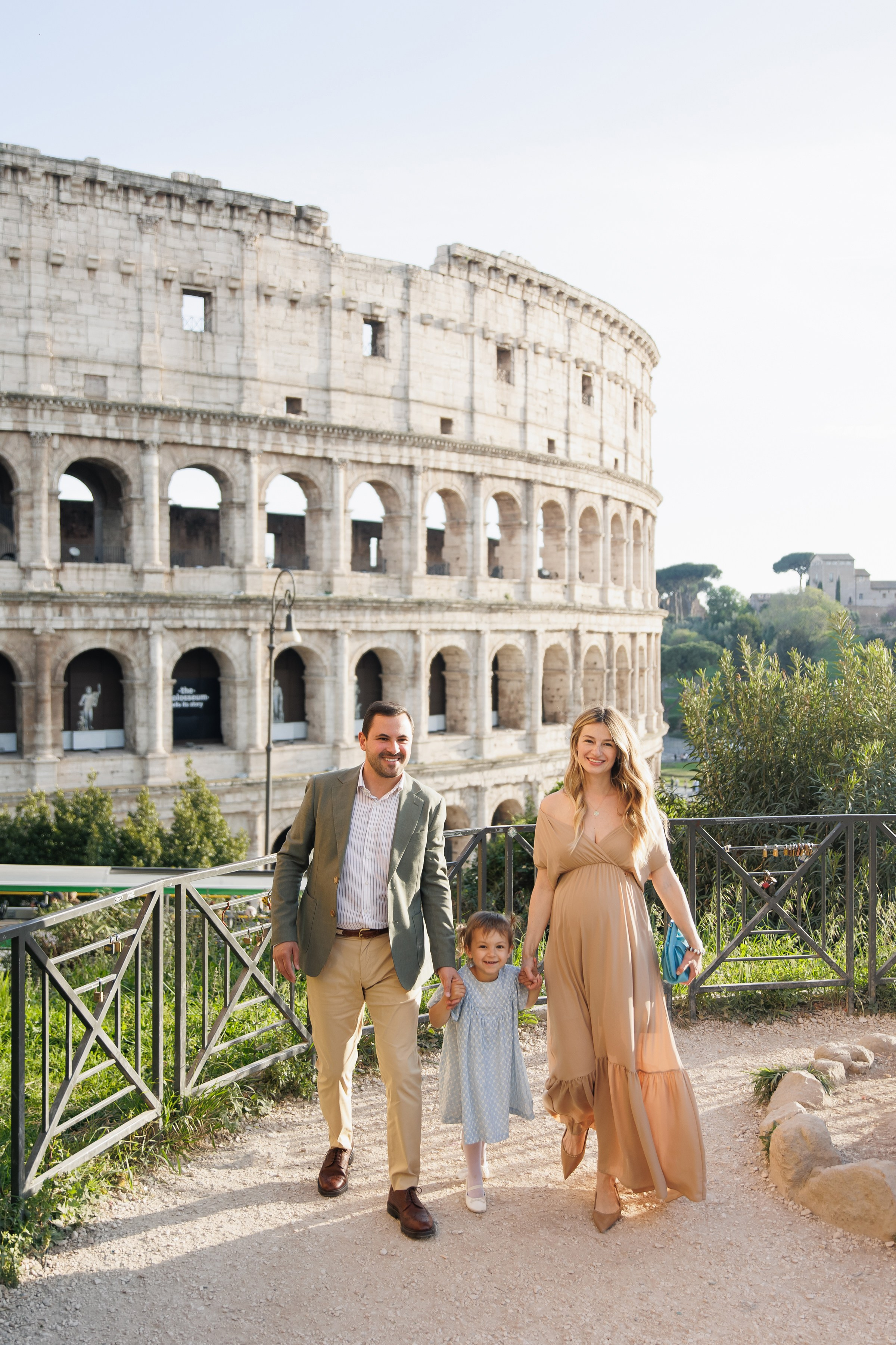 Famaly shooting in Rome. Wedding Photographer Rome Tuscany Como Sicily Puglia Amalfy Italy- Oksana Savenchuk