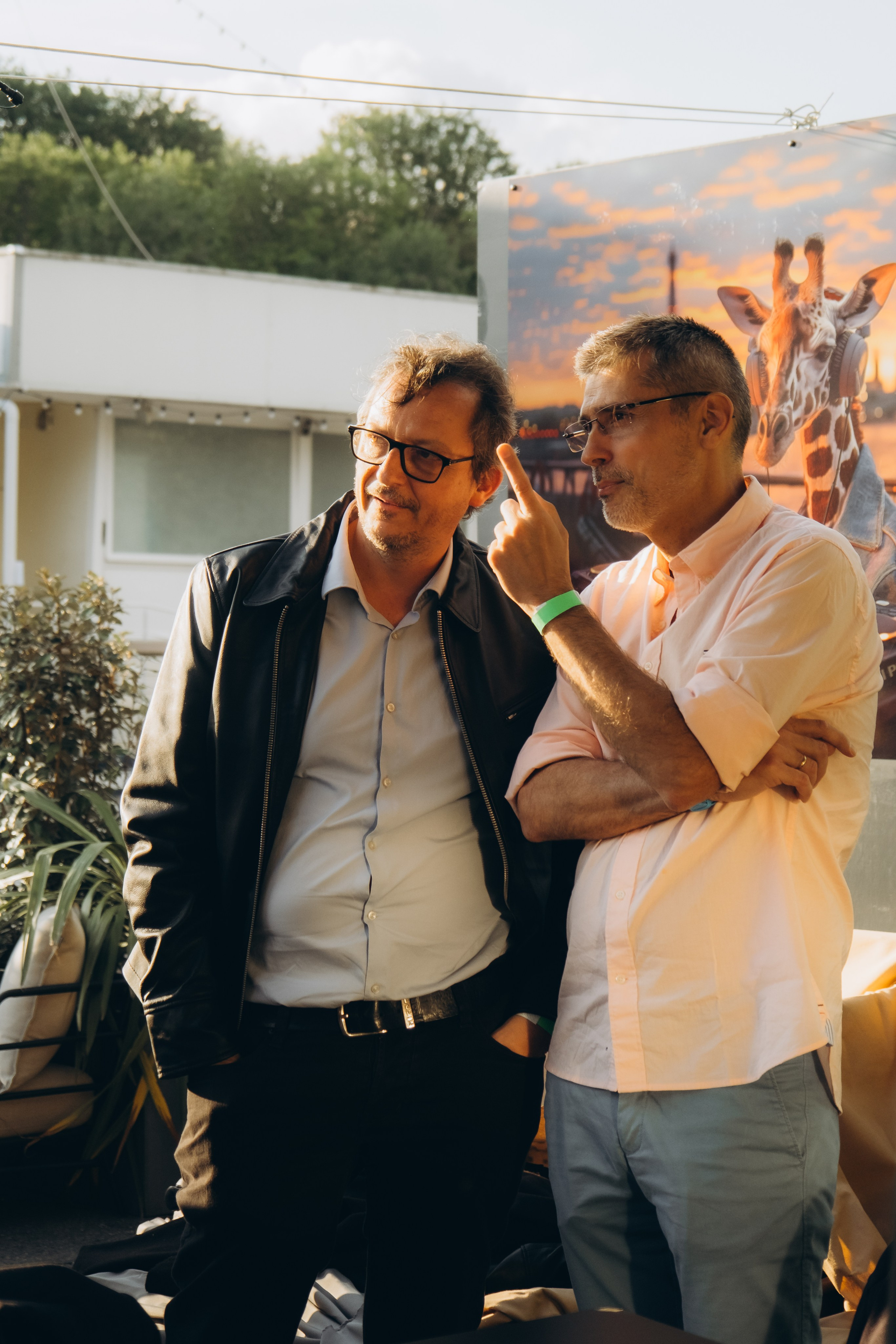 Marie’s Birthday with an Eiffel Tower view. Photographer in Paris Marina Chaput