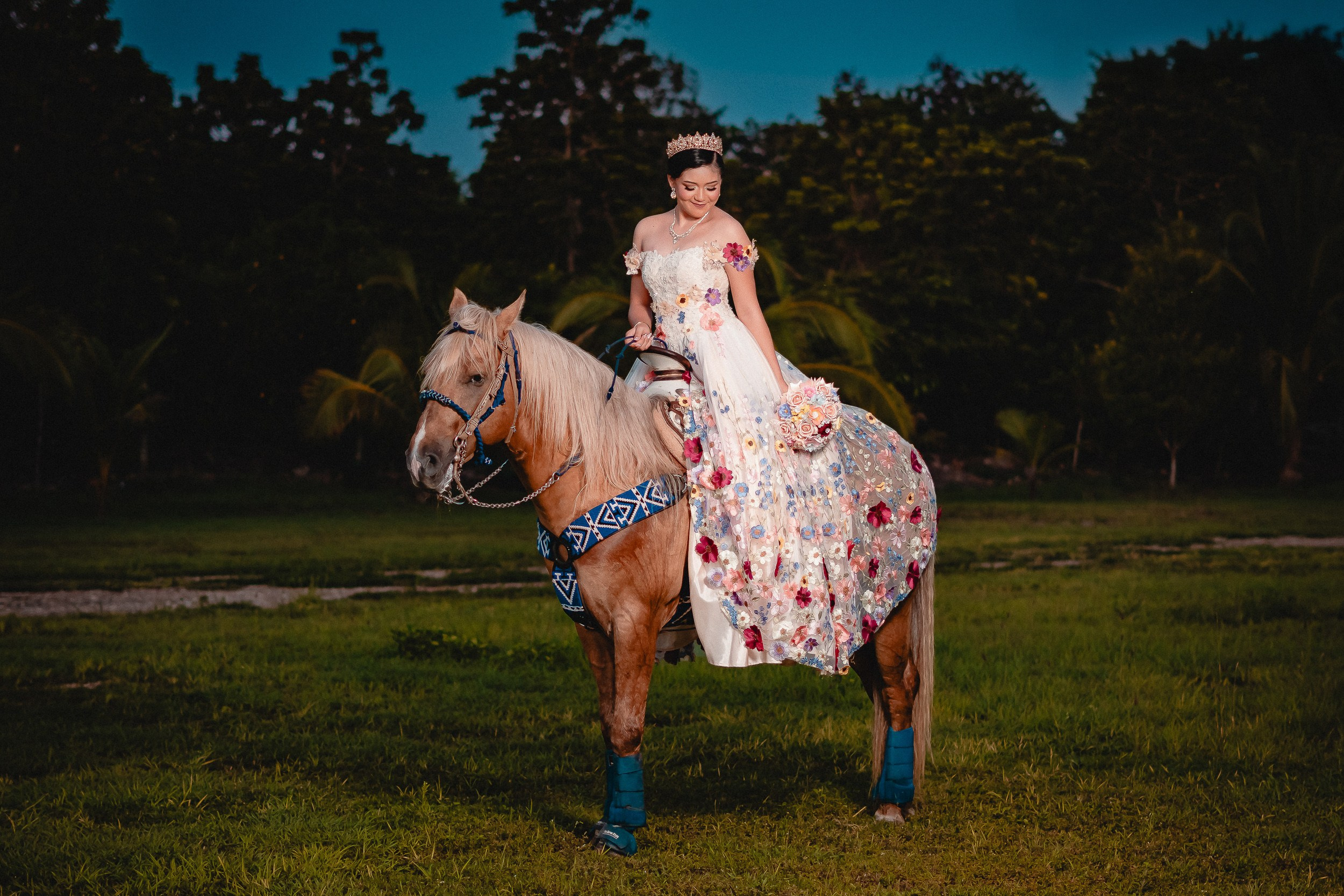 XV´S Lupita. Isaac Nic Fotografía | IN Studio Yucatán de Bodas y Eventos