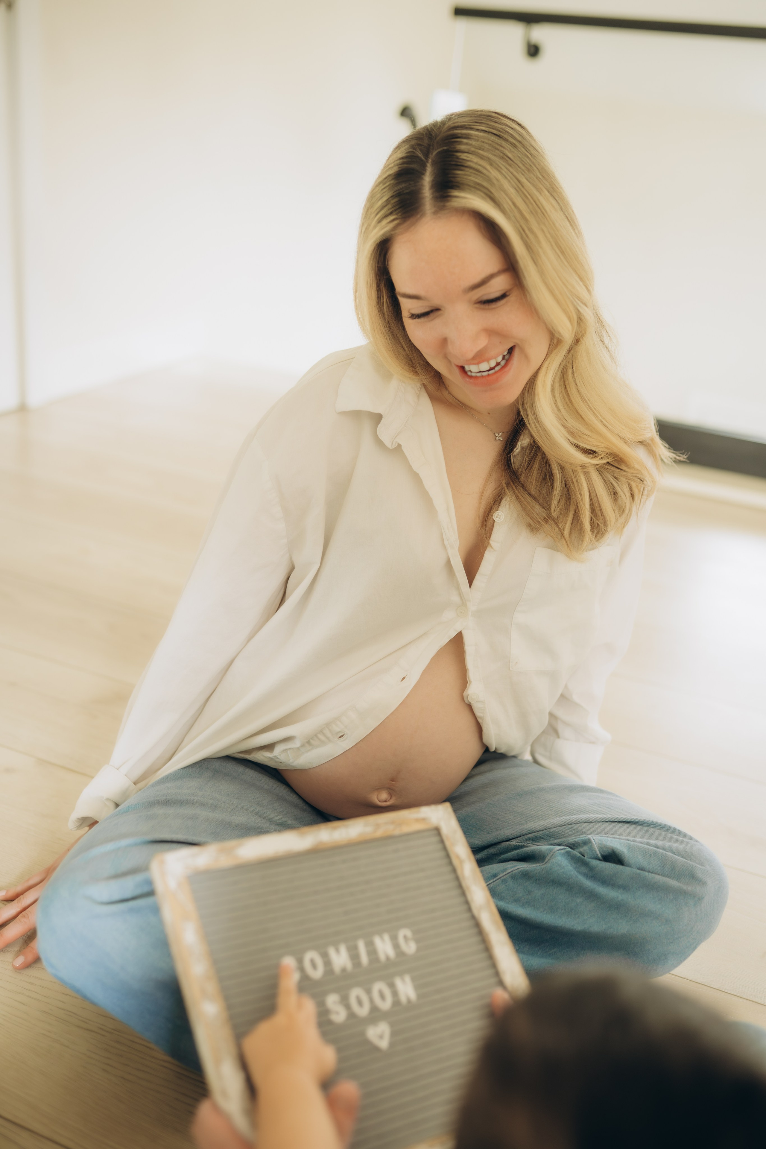 Maternity. Lifestyle Family Photographer in Pennsylvania