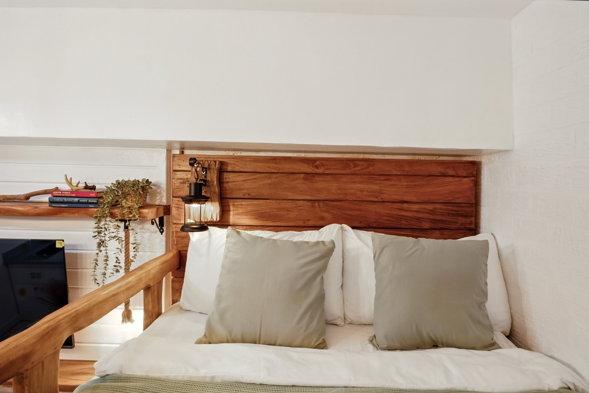 Filscot Cabin // Makati. Interior & Architectural Photographer Philippines | Argen Carlo Camaclang