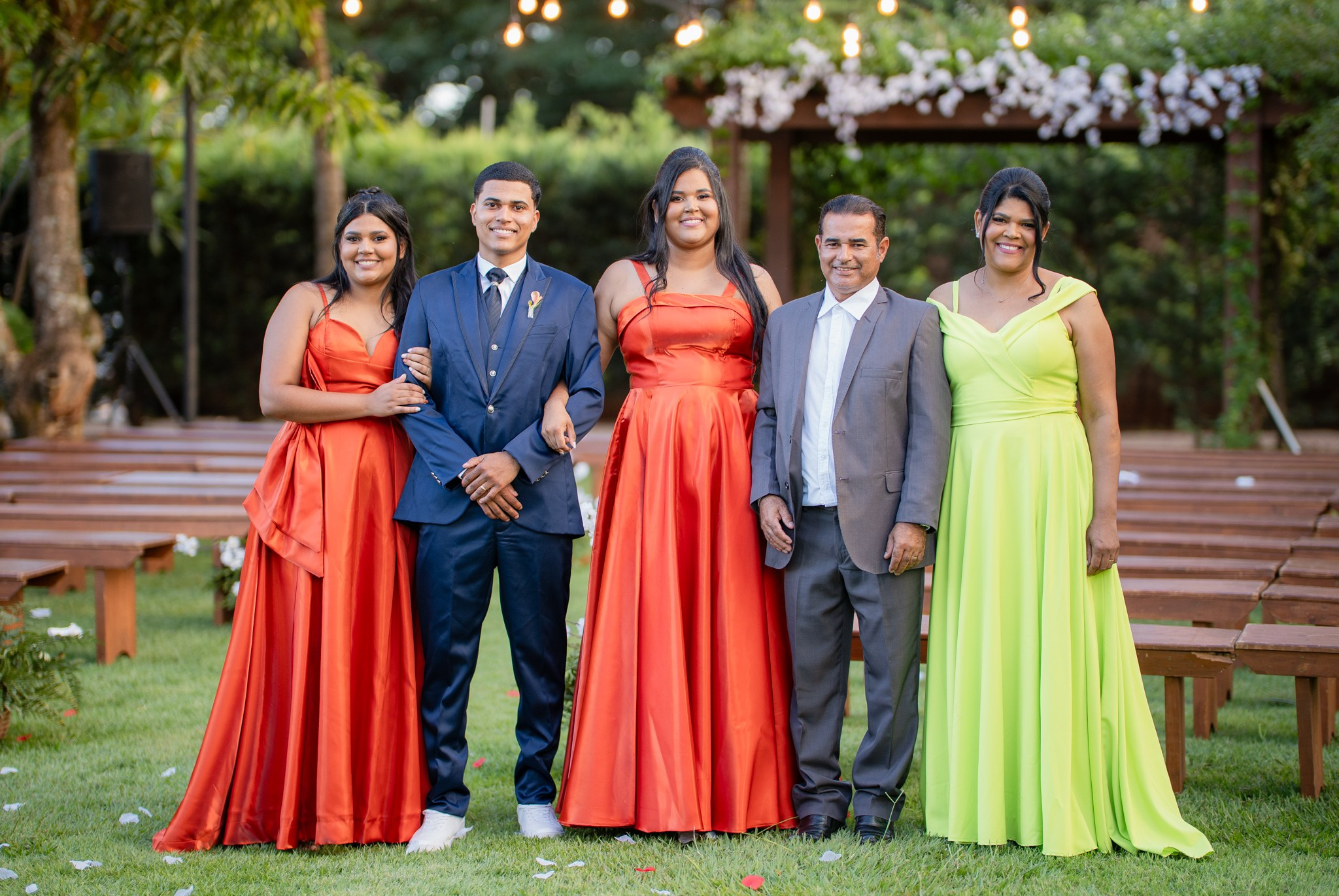 Larissa & Vinicius — Espaço Faveral / Aararaquara. Robson Colaço