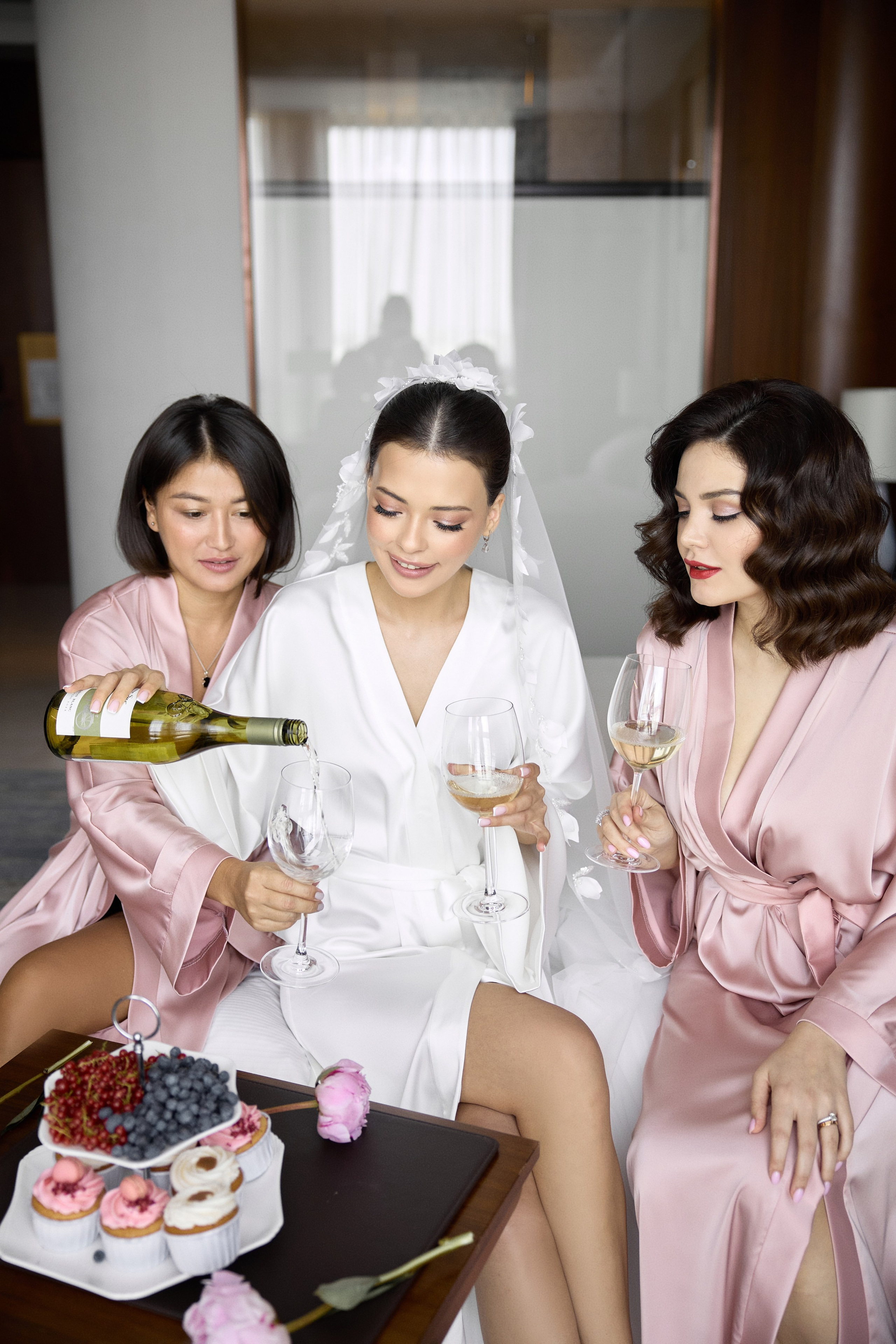 Bonu's bride's morning. Анна Канаки — семейный и свадебный фотограф