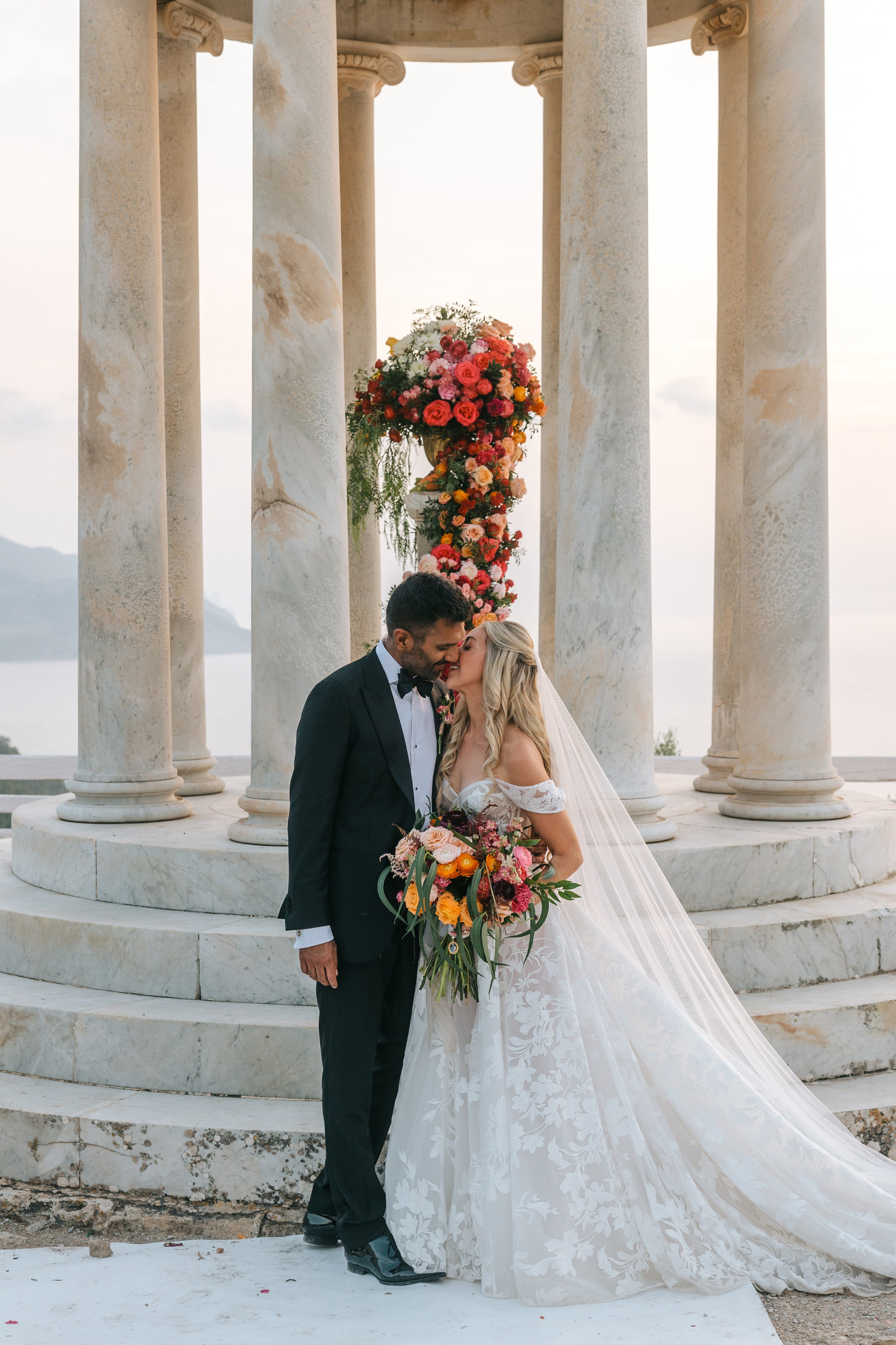 Mallorca venue Son Marroig for this LA Wedding Ceremony. Wedding Celebrant in Mallorca Iban Collin