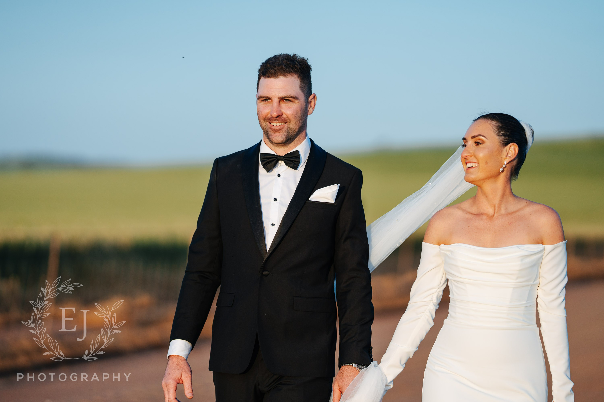 Amie & Jamie — Emu Creek Gardens, Geraldton. Emma Joy Photography