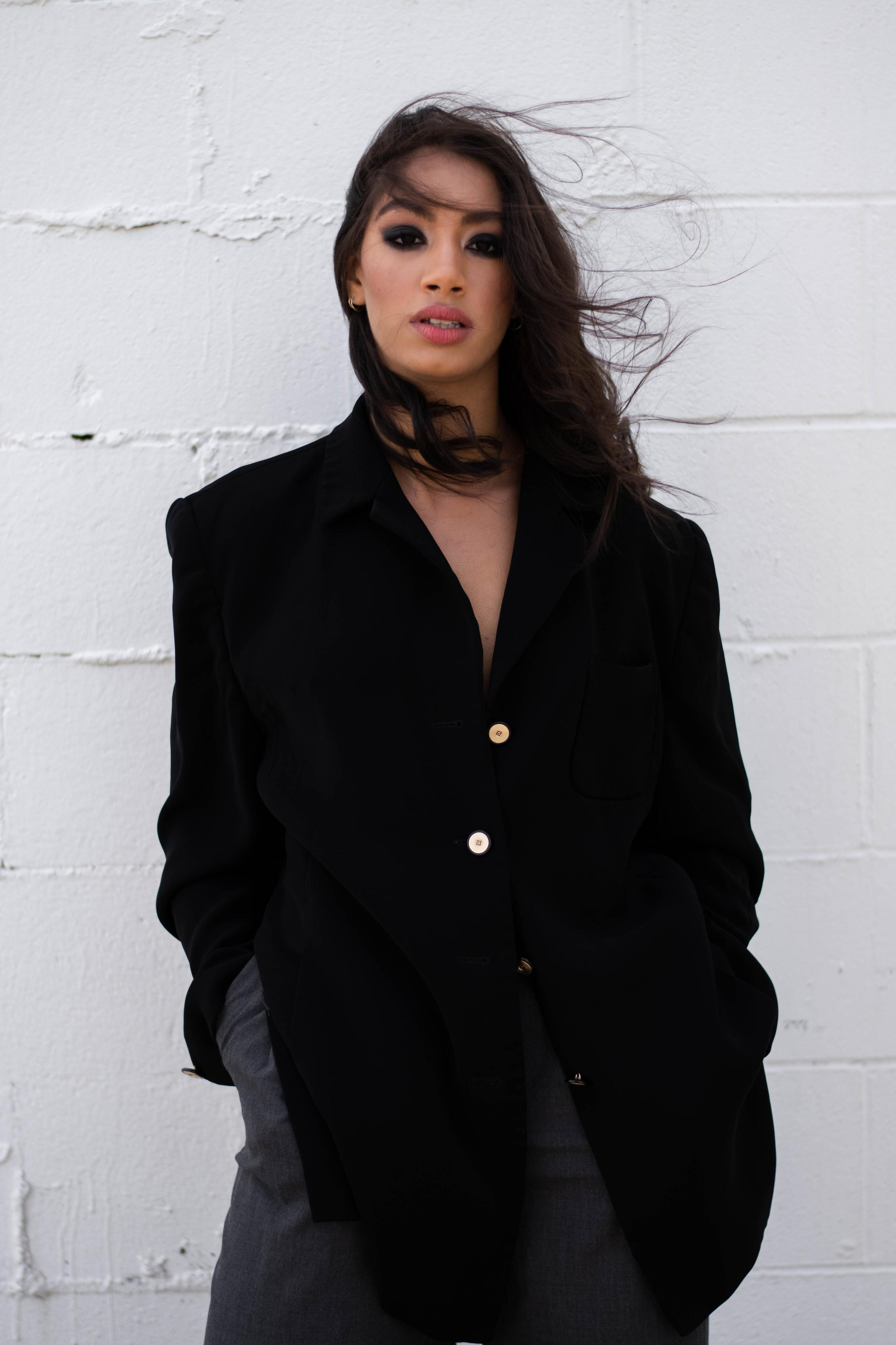 Nichola. LAURA ASAN PHOTOGRAPHY