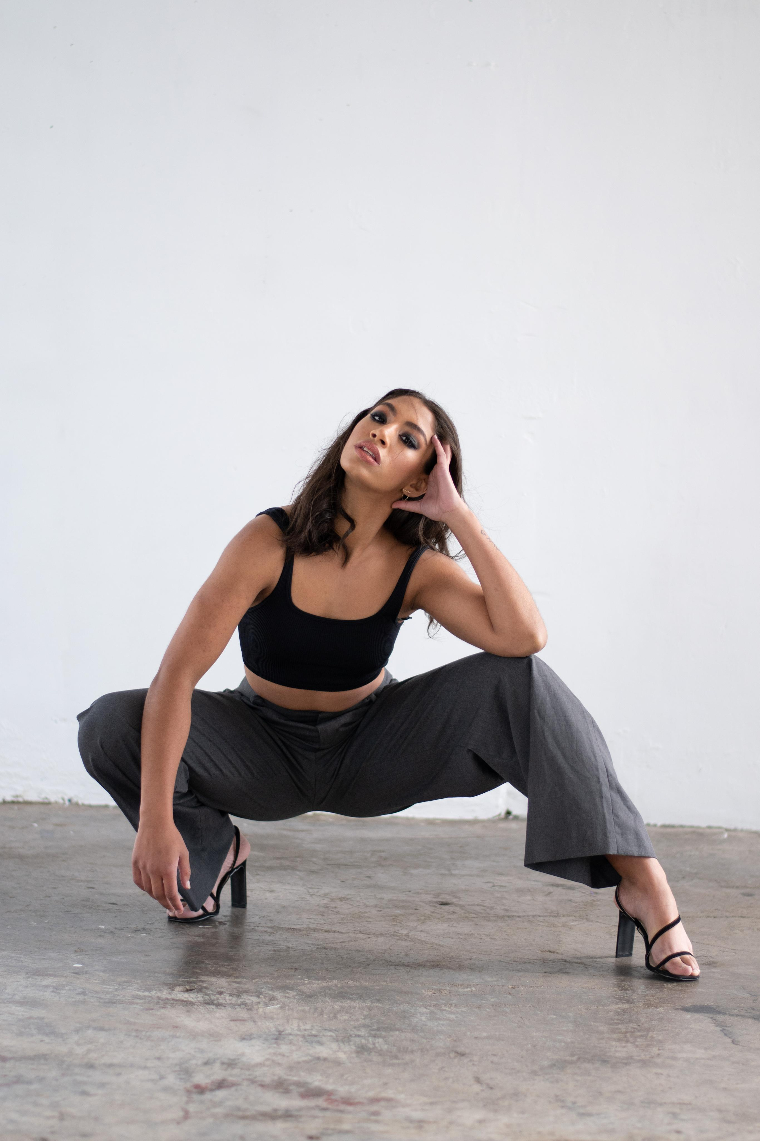 Nichola. LAURA ASAN PHOTOGRAPHY