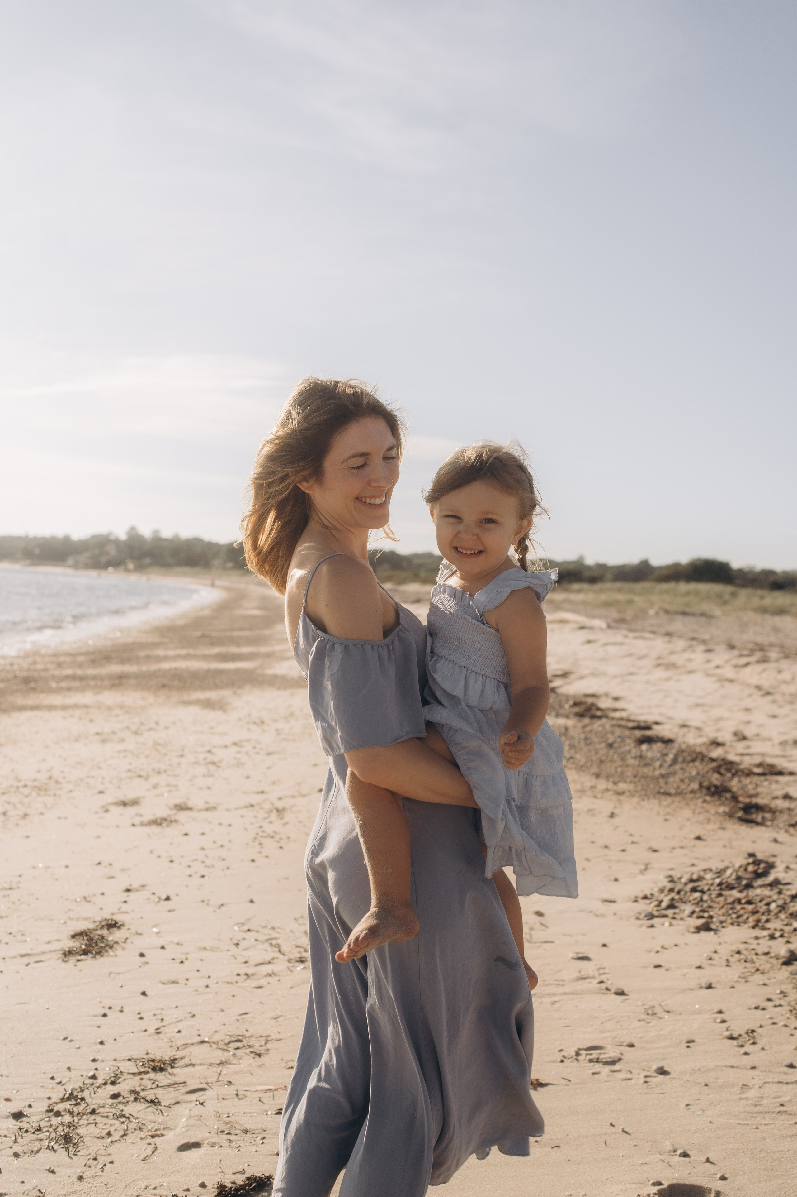 Outdoor Sessions. Family, Newborn & Maternity Photography and Films in Connecticut · Deschain Photography