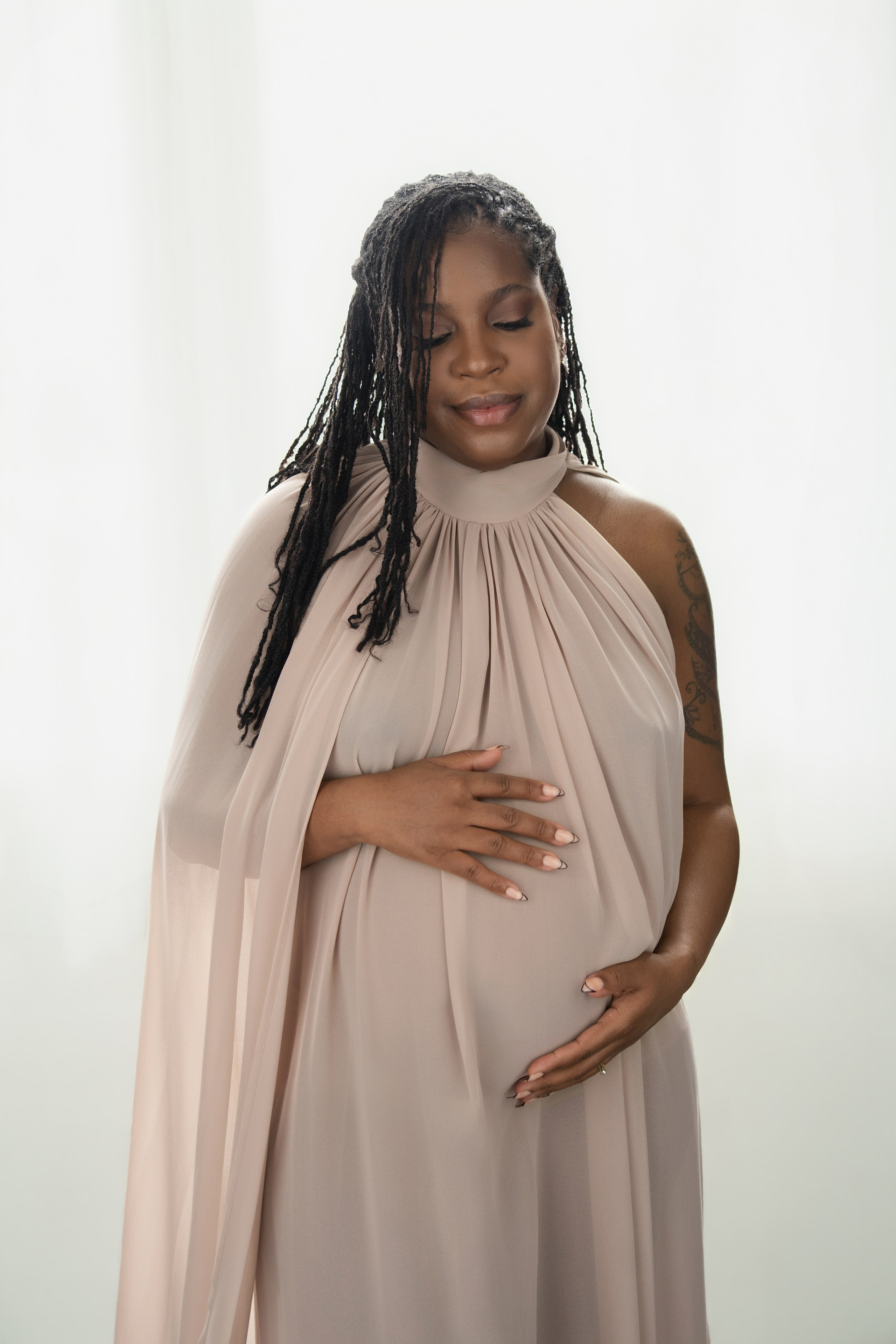 Connecticut Maternity Photographer · Portraits in the Old Masters Style