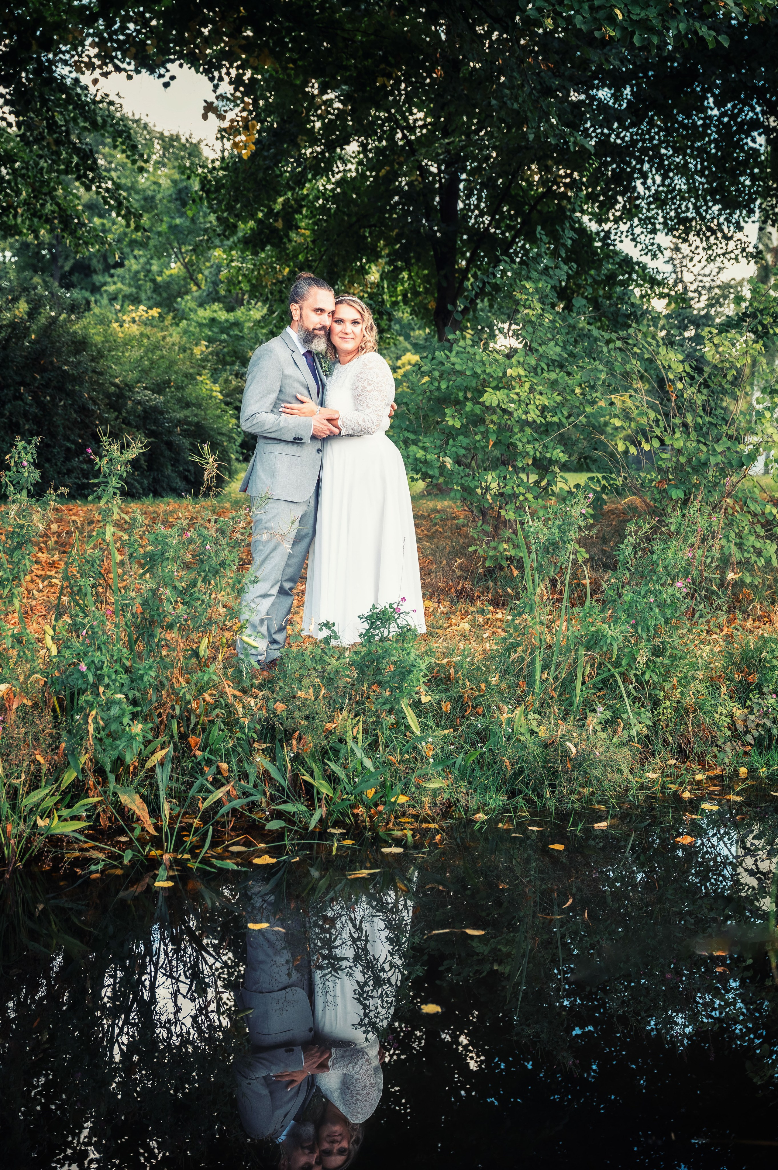Hochzeitsfotograf Berlin, After Wedding Shooting Berlin, emotionale Hochzeitsfotos Berlin, Natürliches Paarshooting nach der Trauung im Wald – Hochzeitsfotograf Berlin