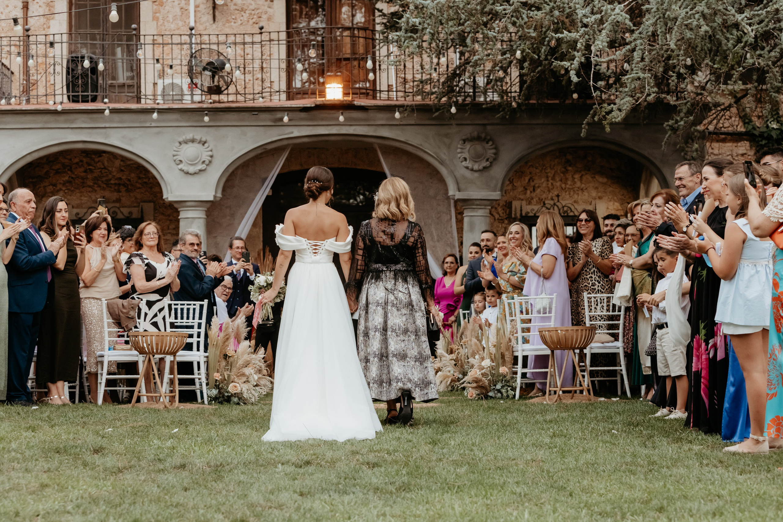 Víctor y Carmen. Ramoné Fotografía · Fotógrafo de Bodas en Alicante, Murcia y Valencia | Reportaje Natural y Documental