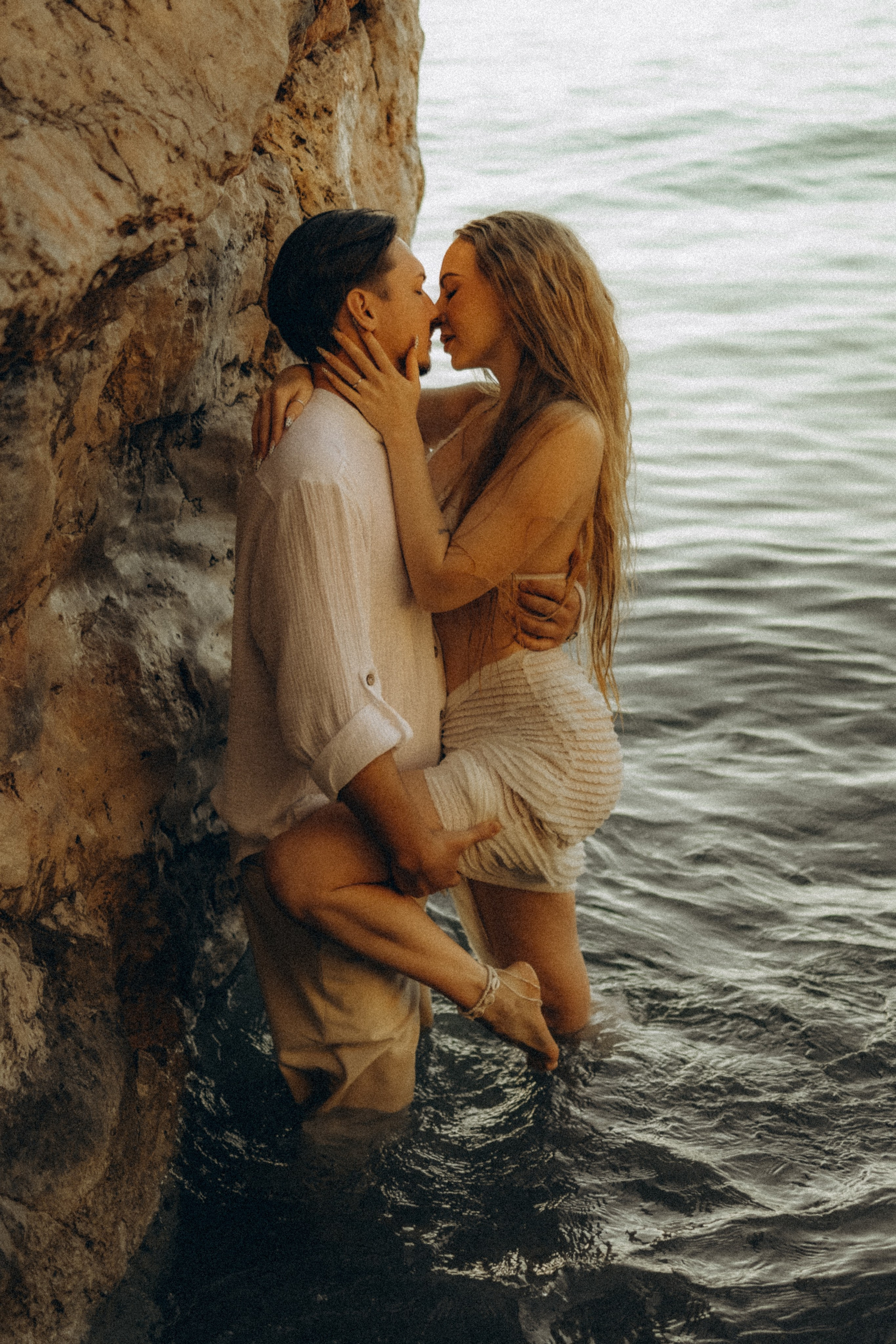 Рассветная фотосессия love story в Кемере. Wedding & Event Planner