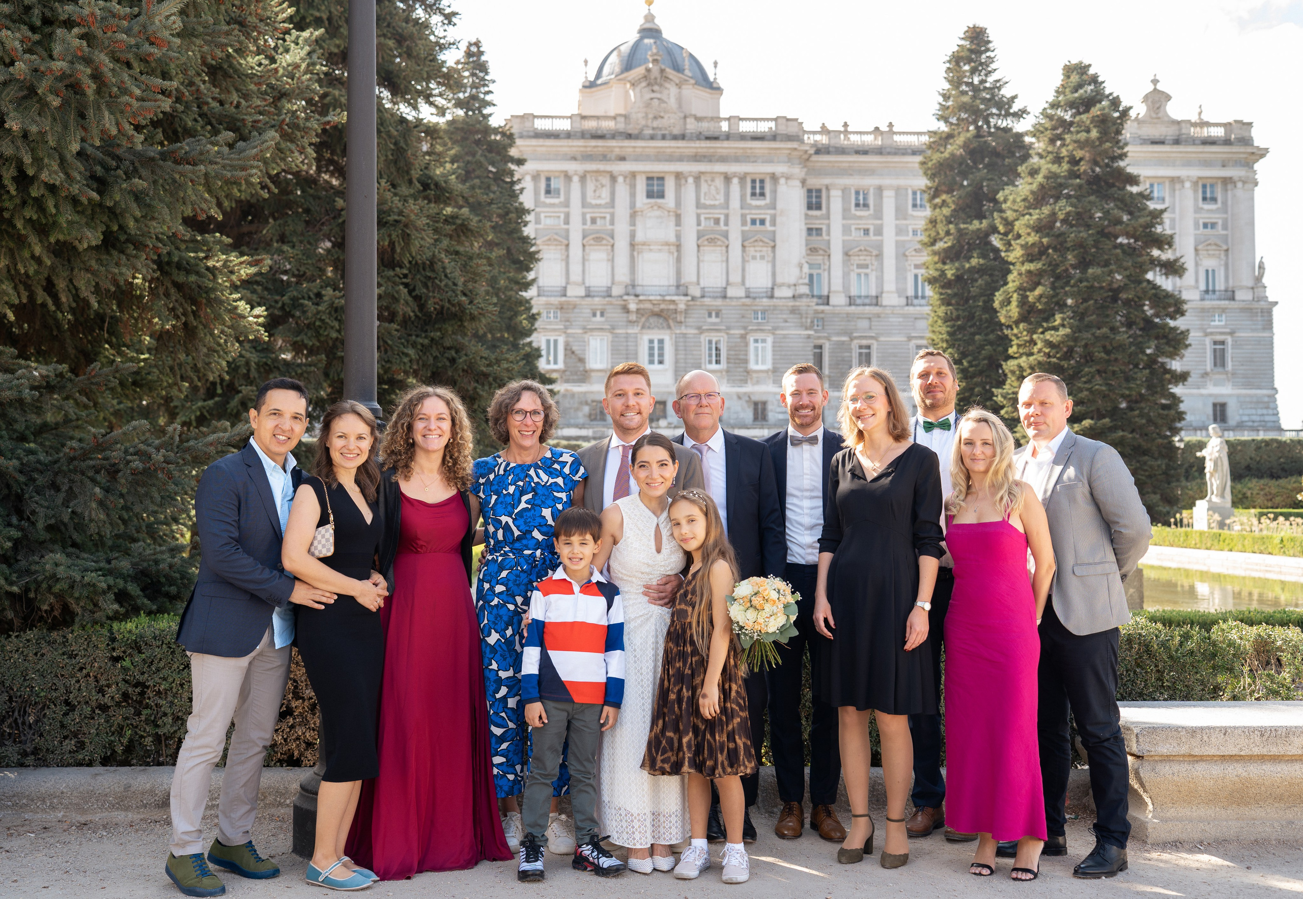 Elopement photoshoot in Madrid city centre. Fotógrafo en Madrid, España. Alyona Belyaninova