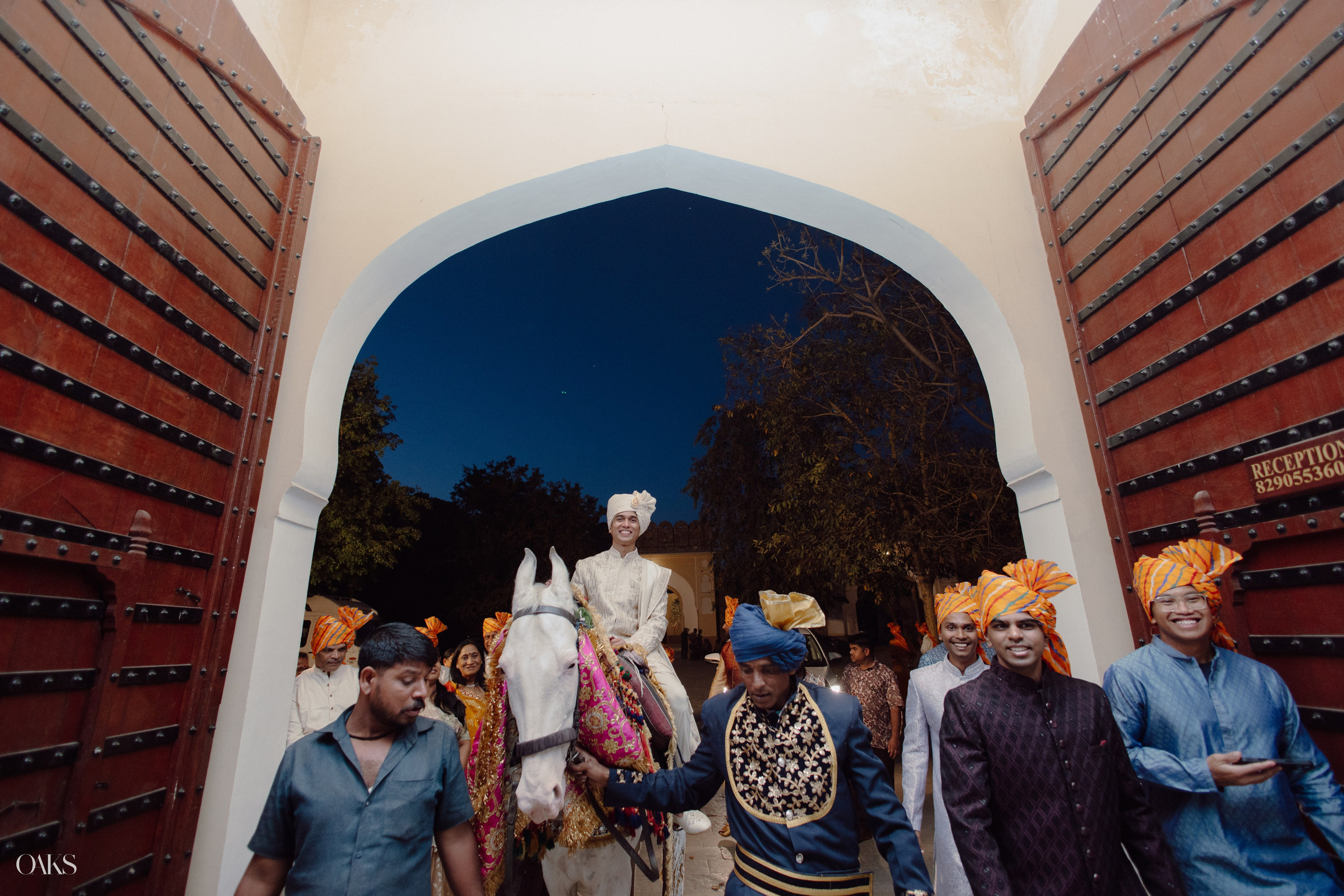 Deepak & Aarushi. Wedding & Editorial Photographer | Anandshivadas