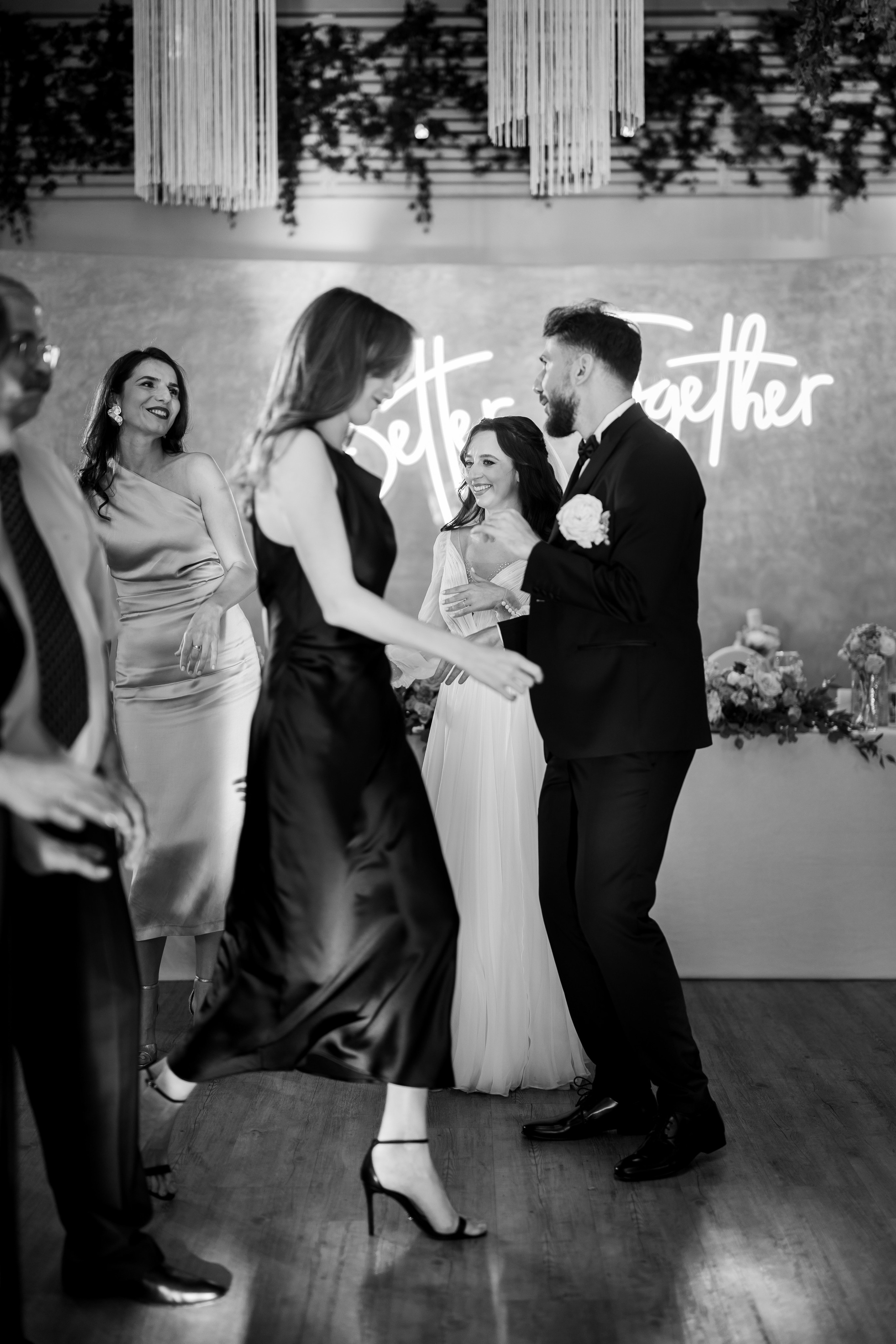 PARTY. Gabriel Florea — Fotograf nuntă București