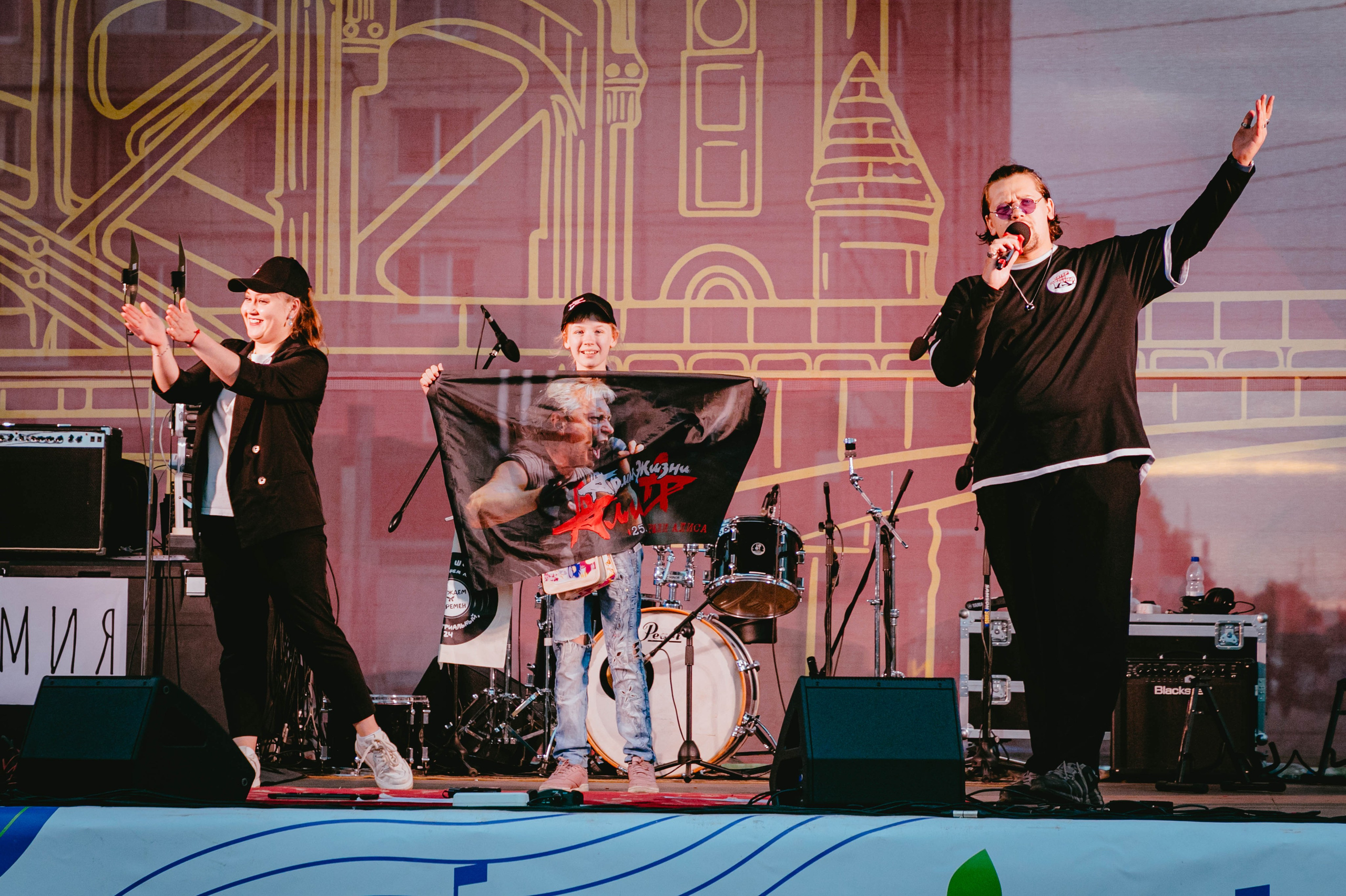 Рок-фестиваль Сантк-Петербург. Репортажный и концертный фотограф в Санкт-Петербурге Адмакина Дарья