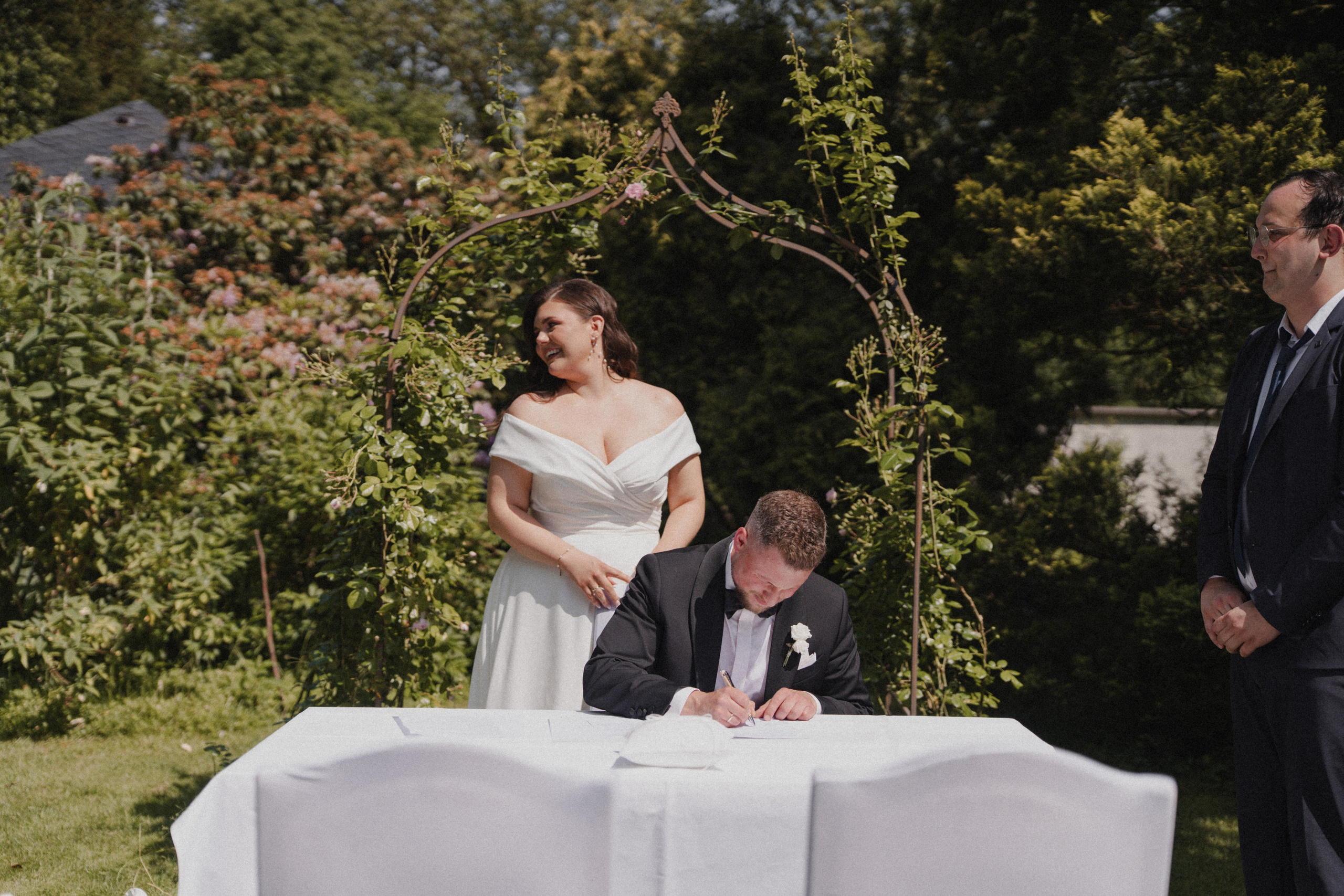 Jessica & Felix I Gesellschaft Harmonie Bochum. Hochzeitsfotografin Bochum | Halyna Reiche Fotografie NRW