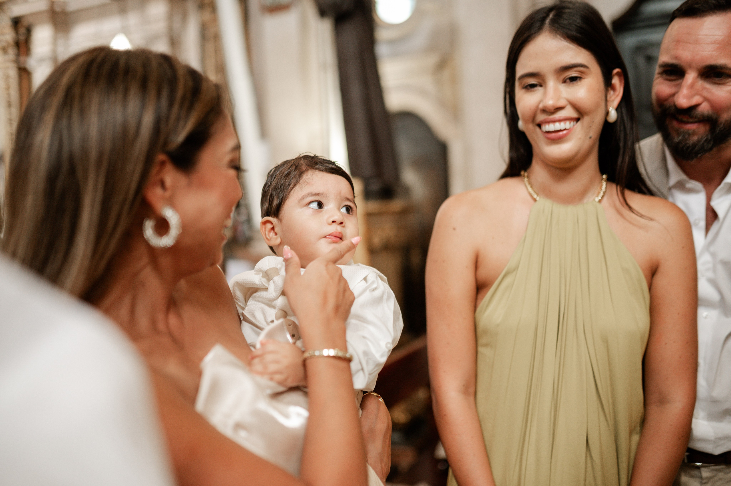 Фотосъёмка крестин — тёплые и значимые моменты. Ваш фотограф в Лиссабоне — Анна Белова