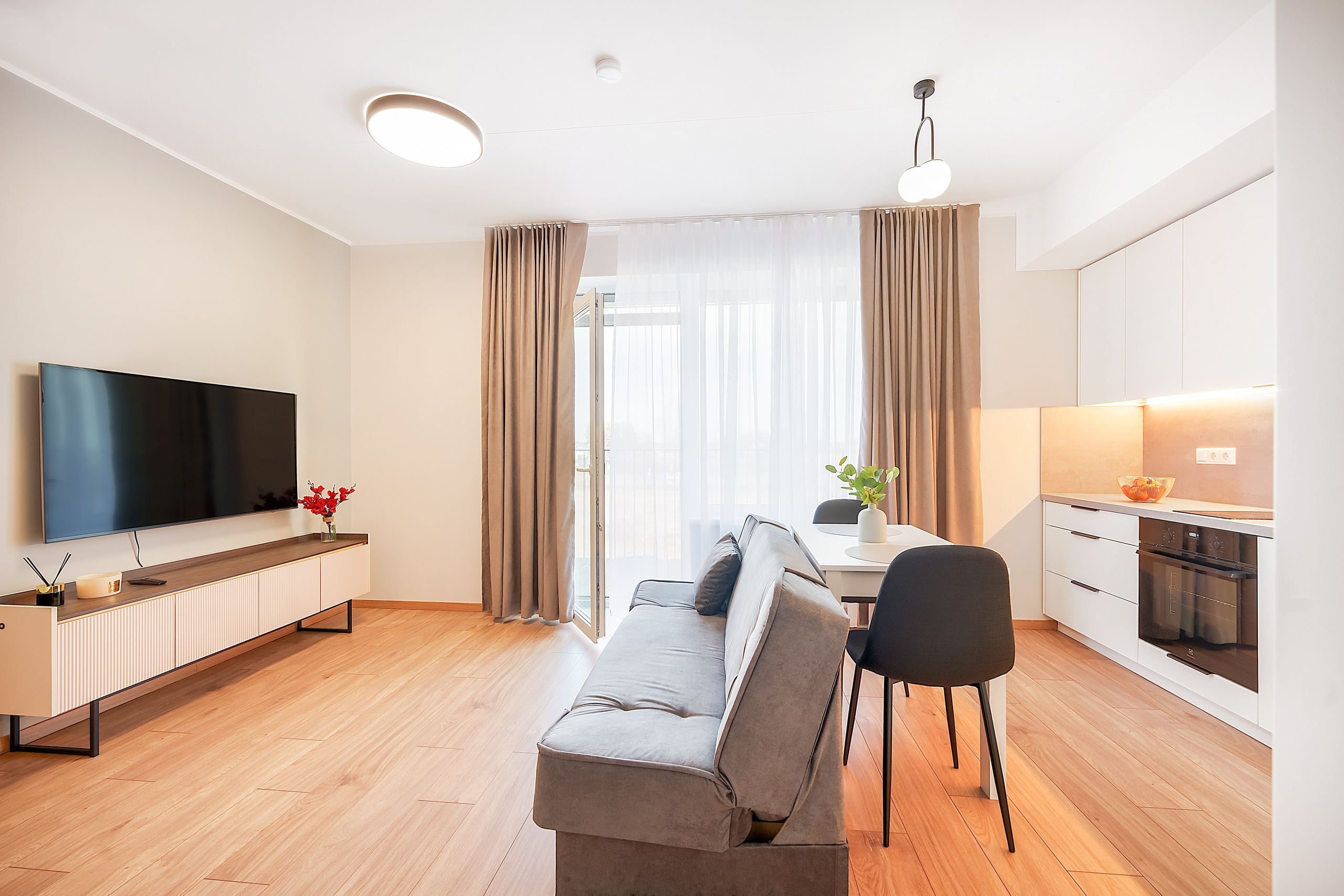 Edinburgo g. 9. Elina Sapiega fotografė Vilniuje