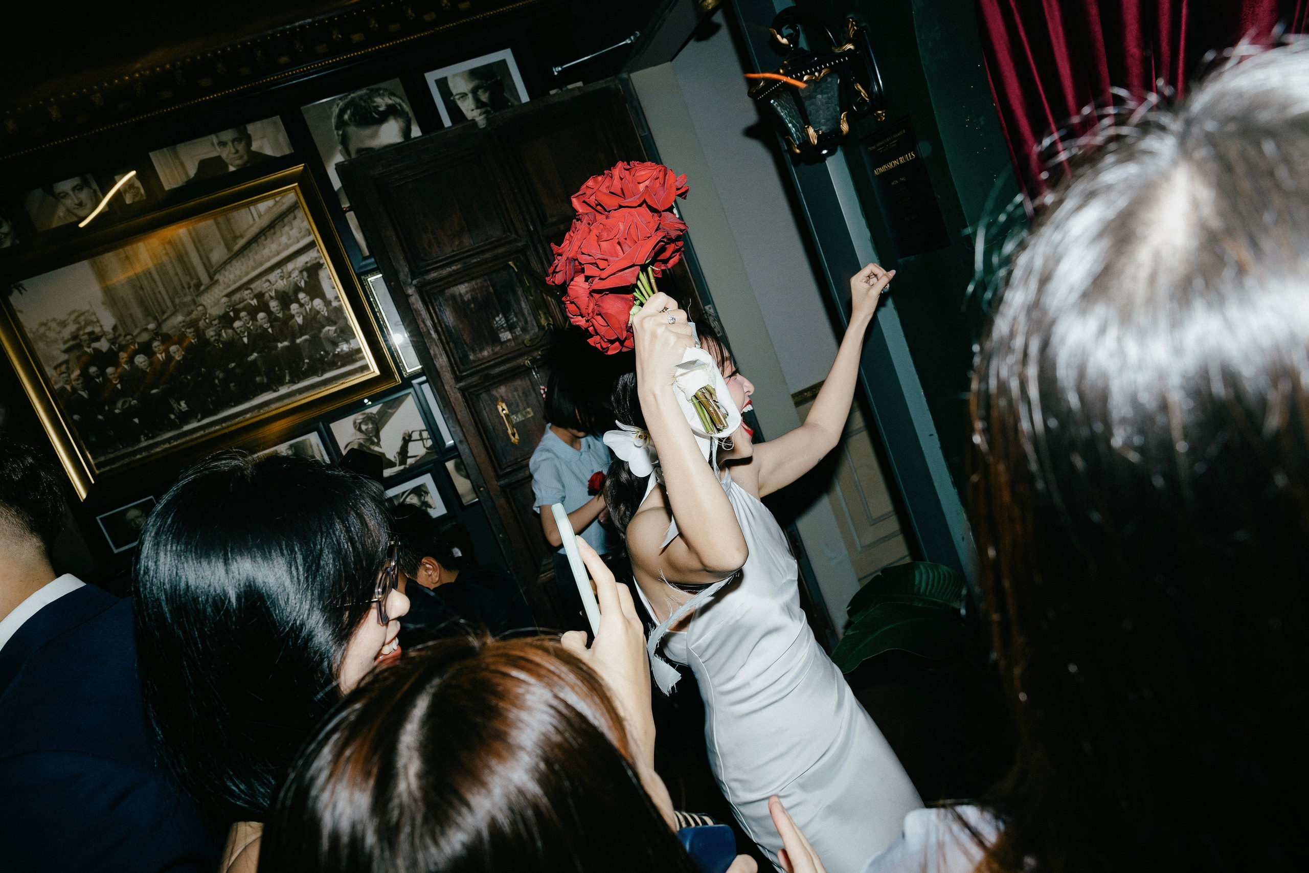 HIEP & TRINH / After wedding. Nhiếp ảnh gia đám cưới hàng đầu tại Thành Phố Hồ Chí Minh