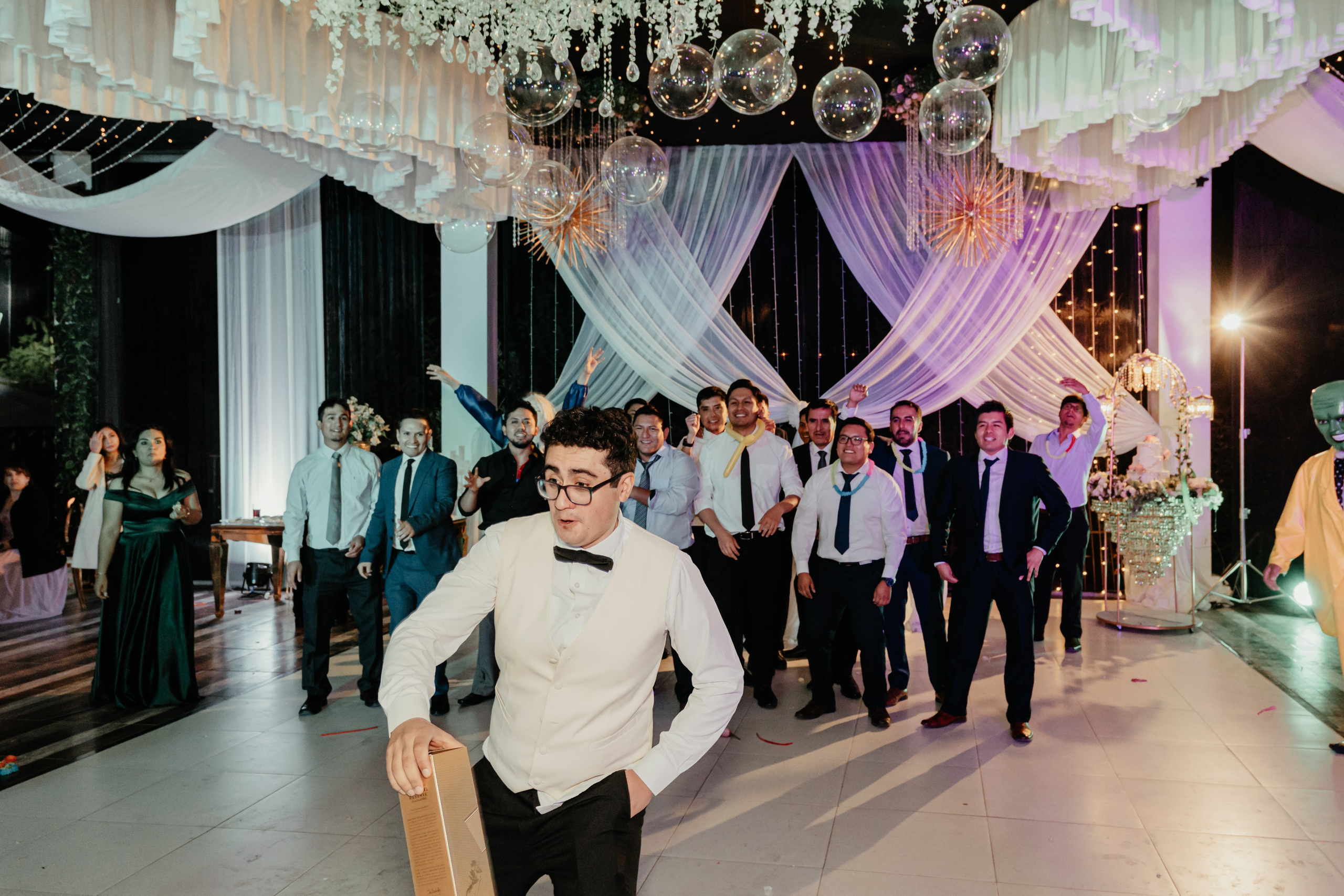 VANIA + LUIS BODA CIVIL. Studio KVTA | Fotografía y Video de Bodas en Arequipa