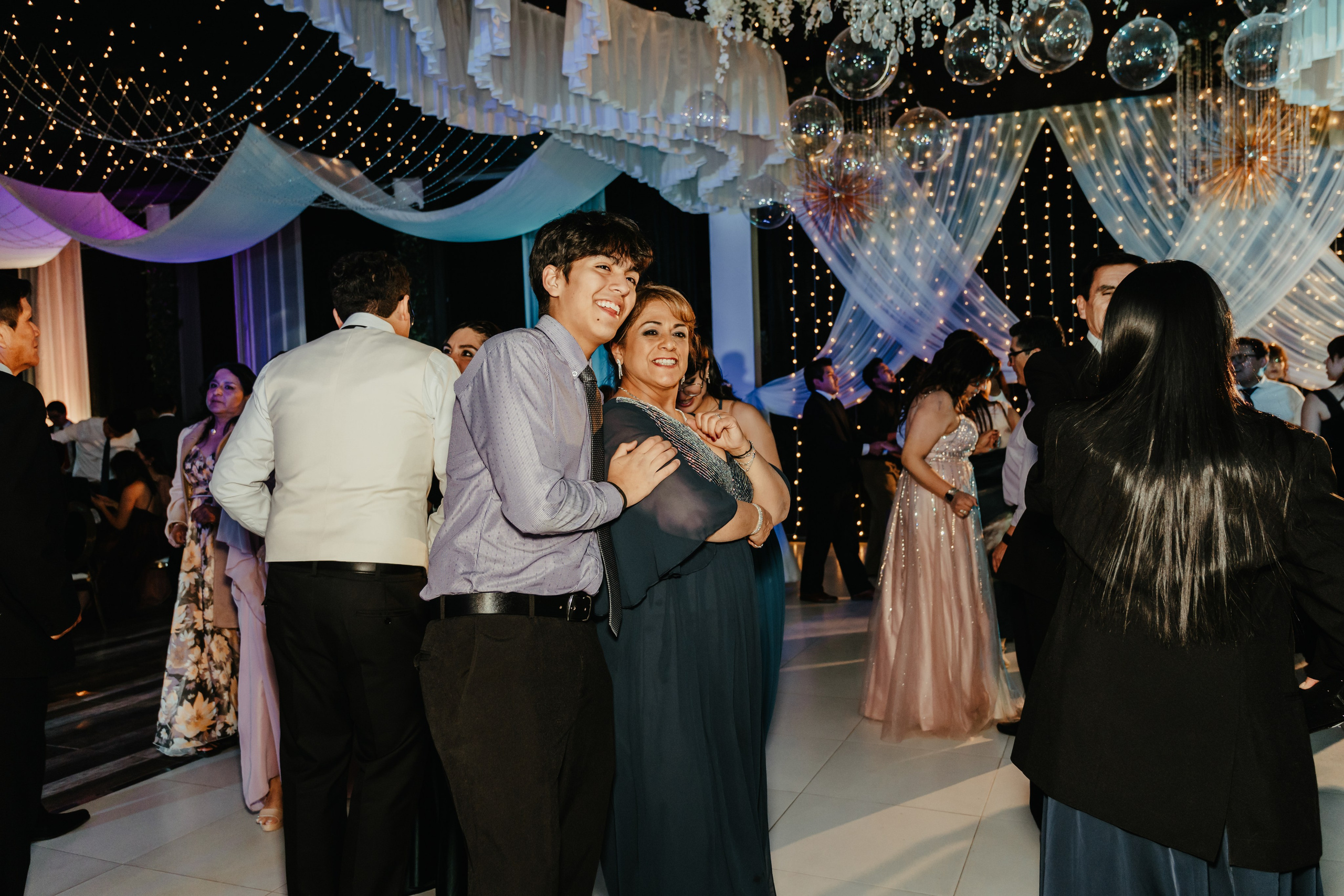 VANIA + LUIS BODA CIVIL. Studio KVTA | Fotografía y Video de Bodas en Arequipa