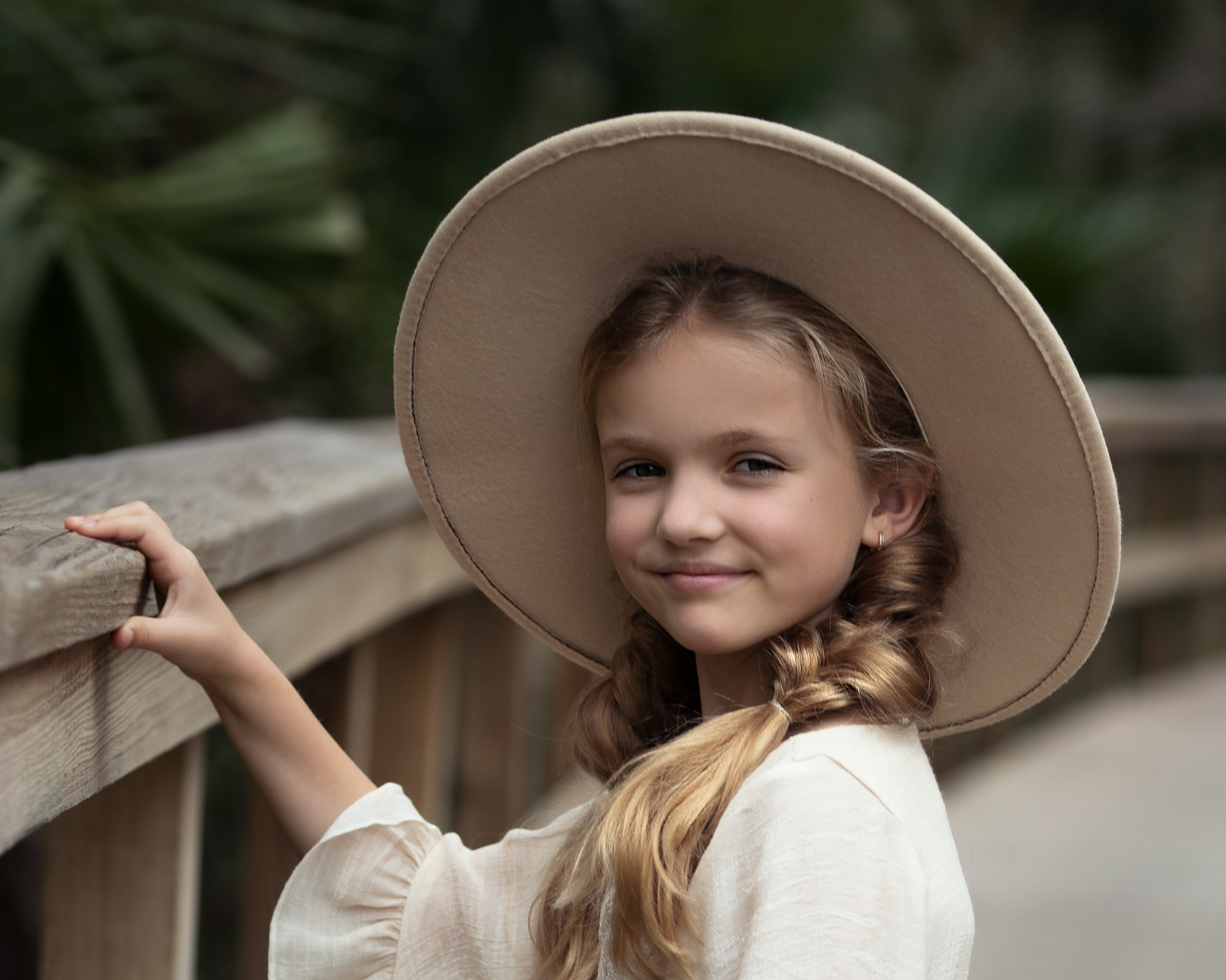 Lera_Edgar. Portrait, kids and family photographer in Wesley Chapel Alina Alice Osipova