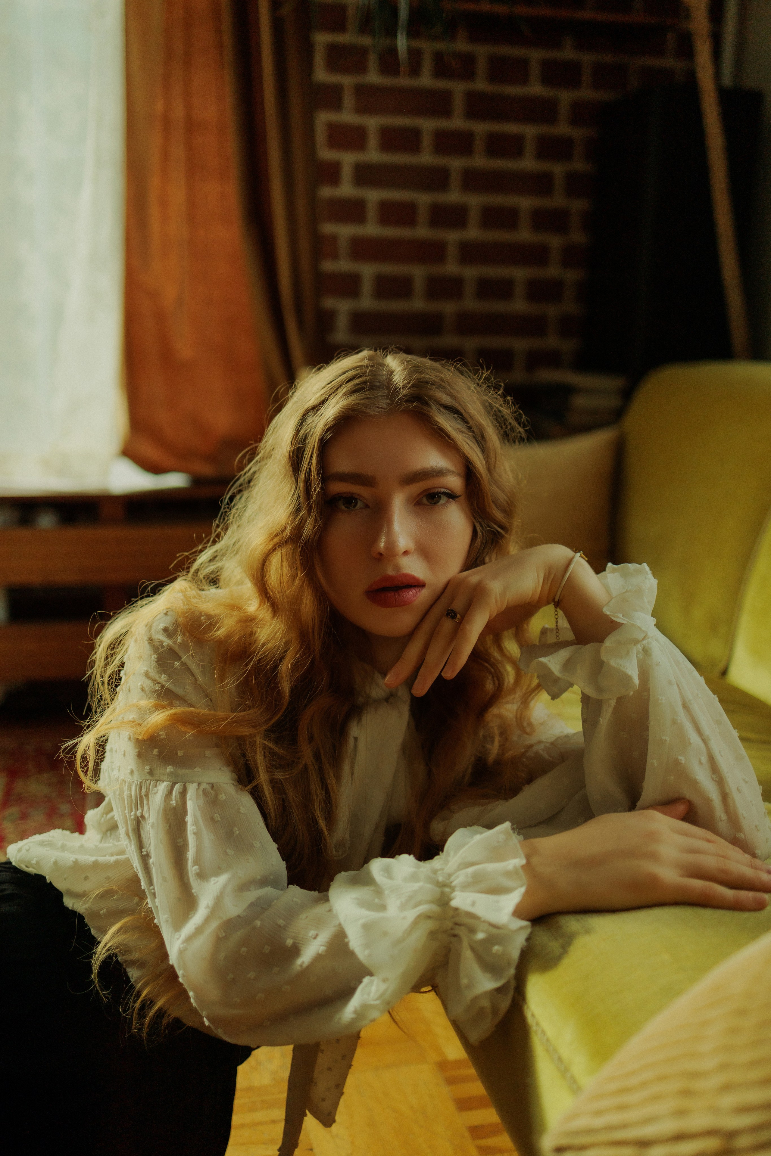 Soft Light — Intimate Lifestyle Portraits by the Window | Natural & Soulful Photography. Kristina Kozheltsova- Soulful Portrait&Lifestyle&Love Story Photographer in Leipzig, Germany