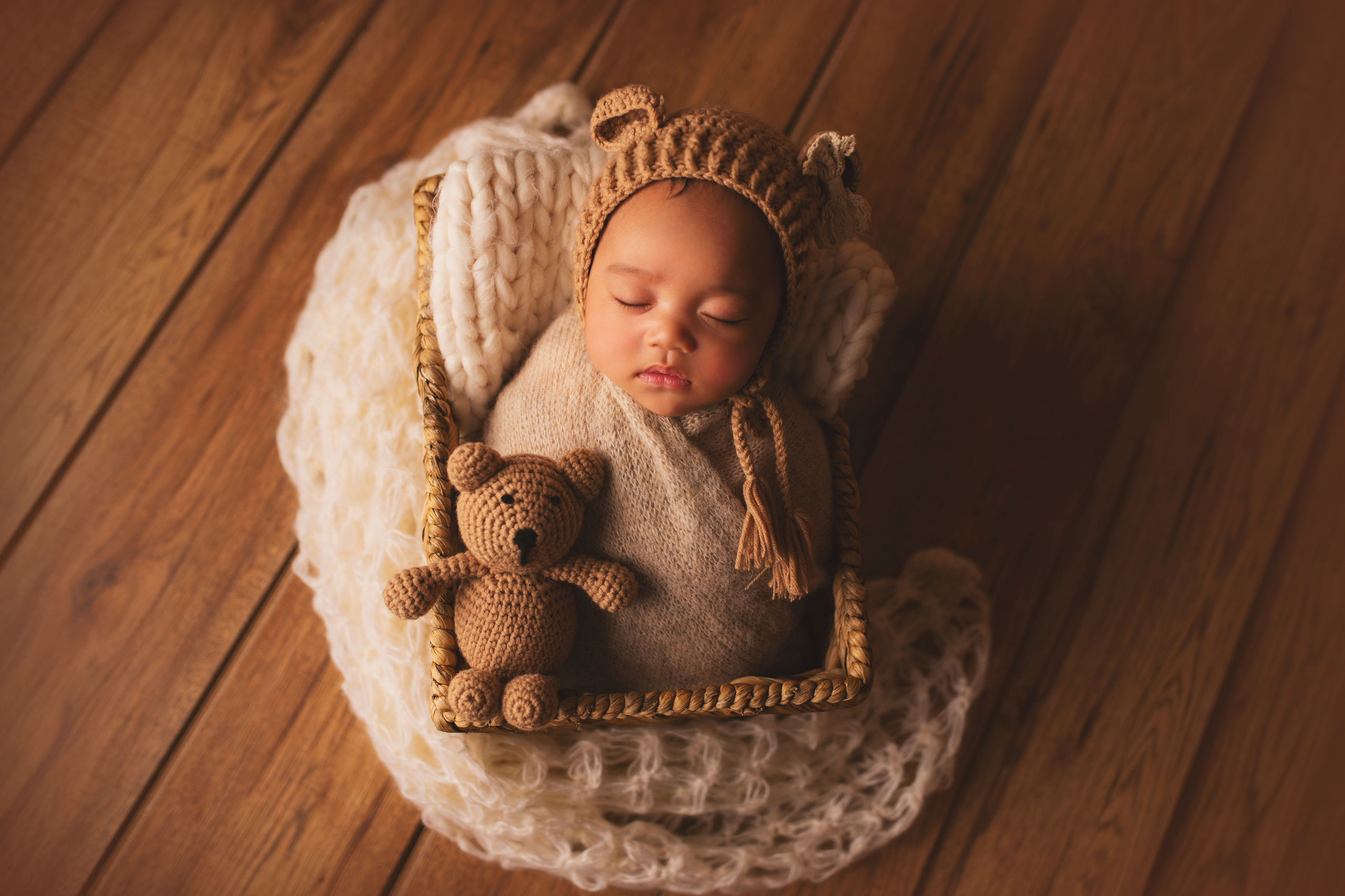 NEWBORN. Ottawa Newborn and Baby Newborn Photographer Elena Helali