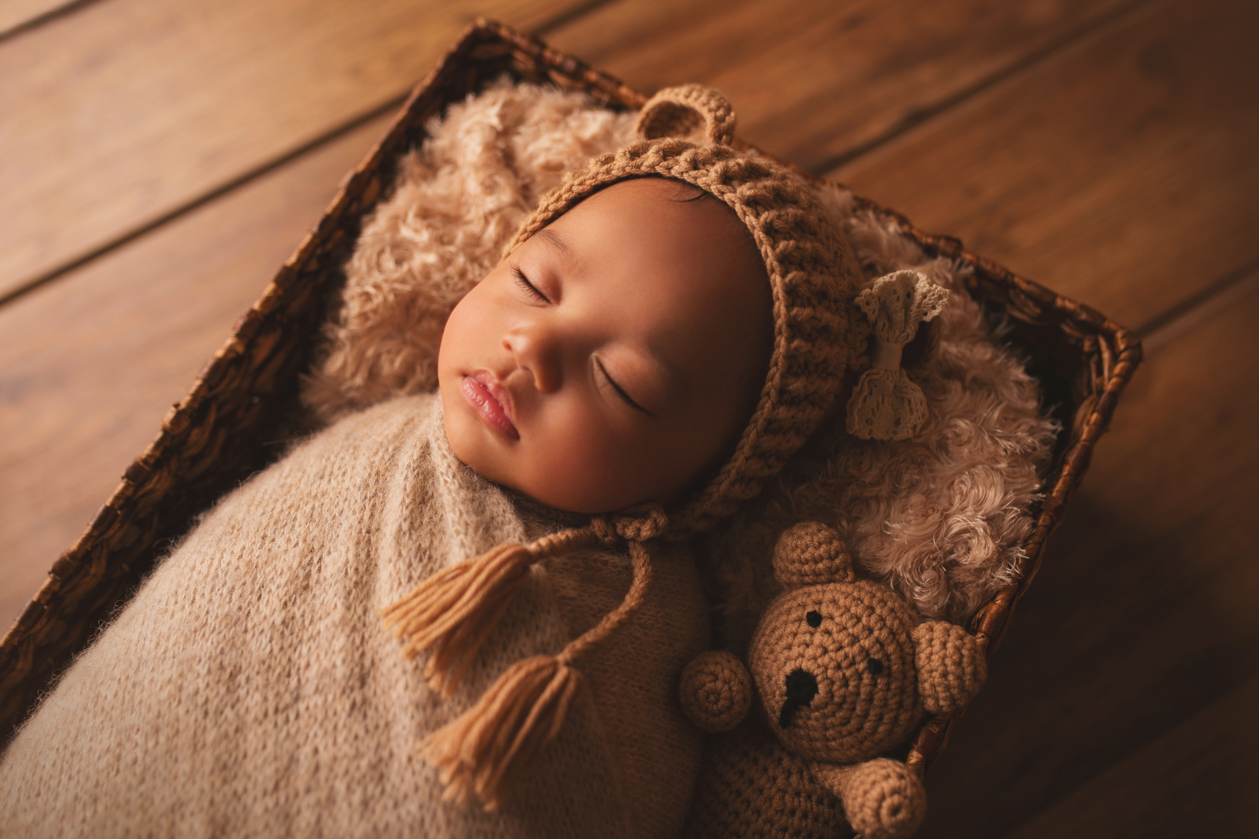 NEWBORN. Ottawa Newborn and Baby Newborn Photographer Elena Helali